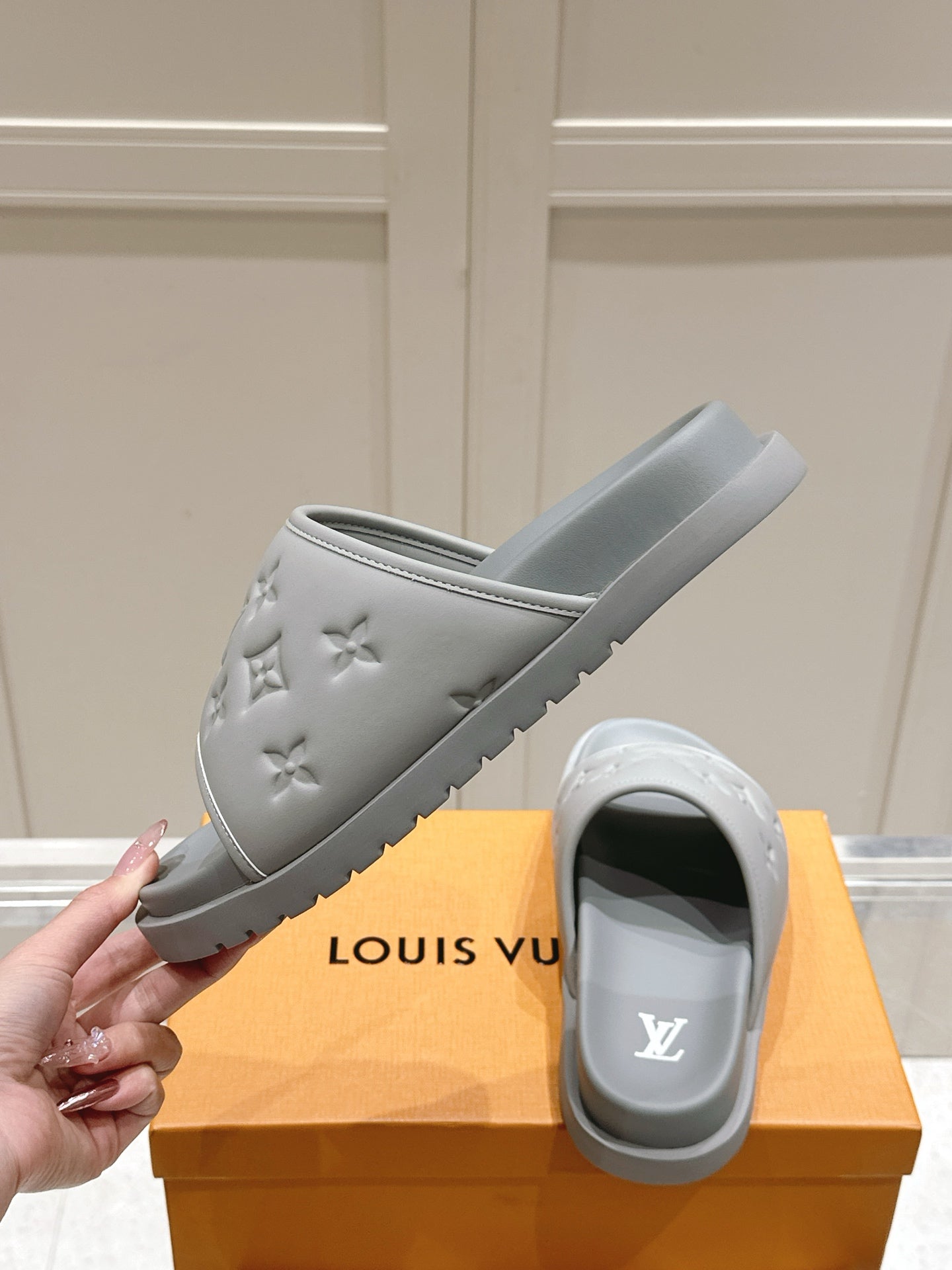 LuxluxHouse Best Quality Women Shoes Hermes