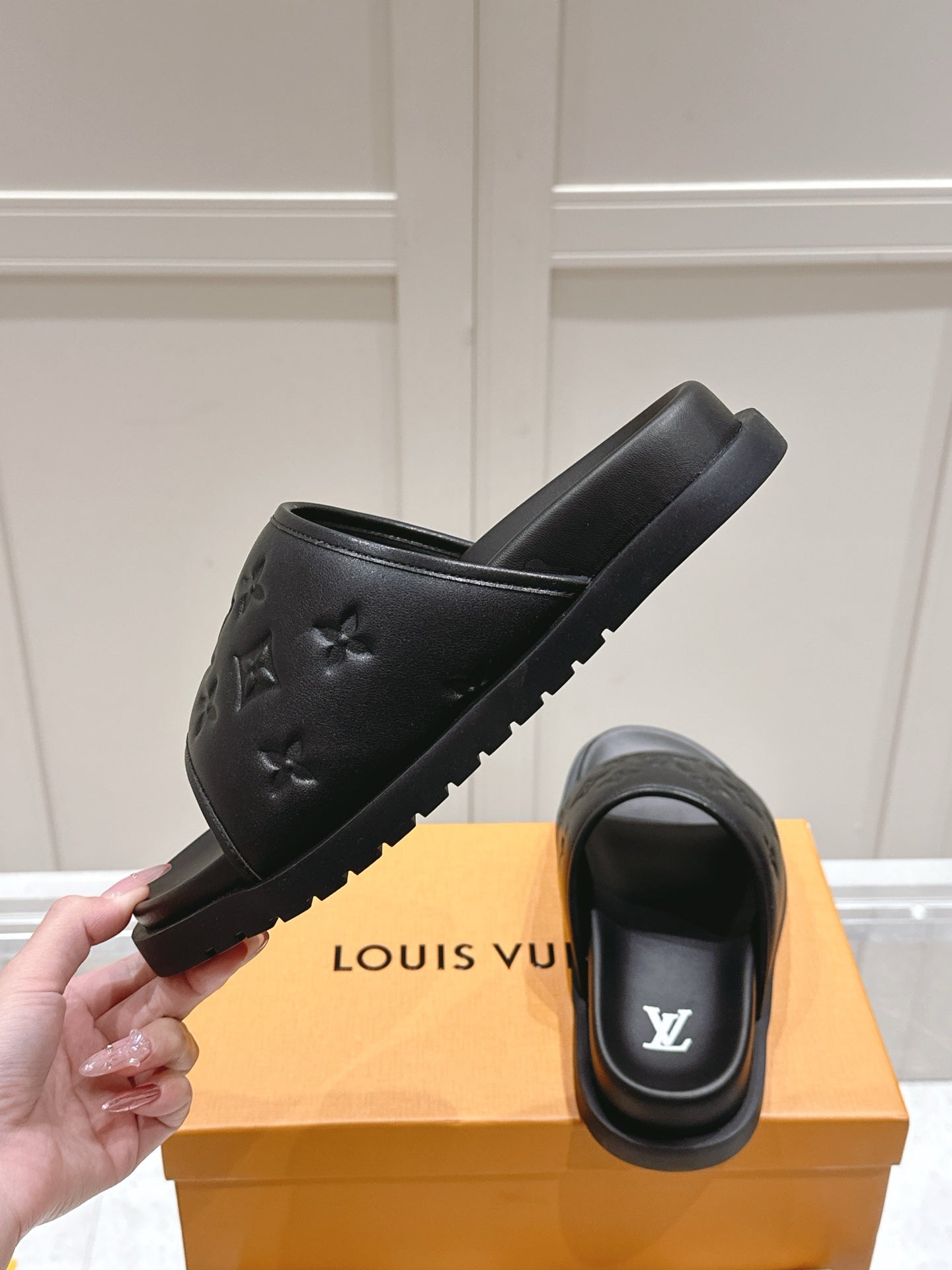 LuxluxHouse Best Quality Women Shoes Hermes