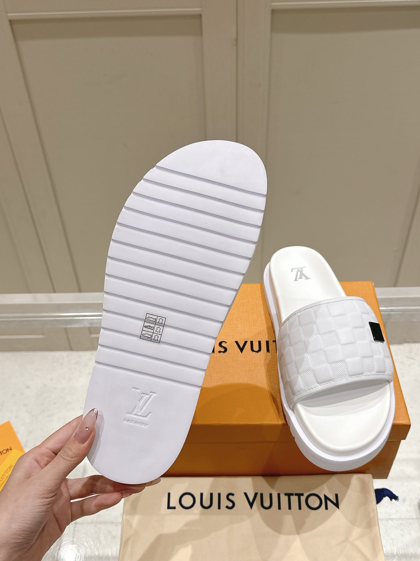 LuxluxHouse Best Quality Women Shoes Hermes