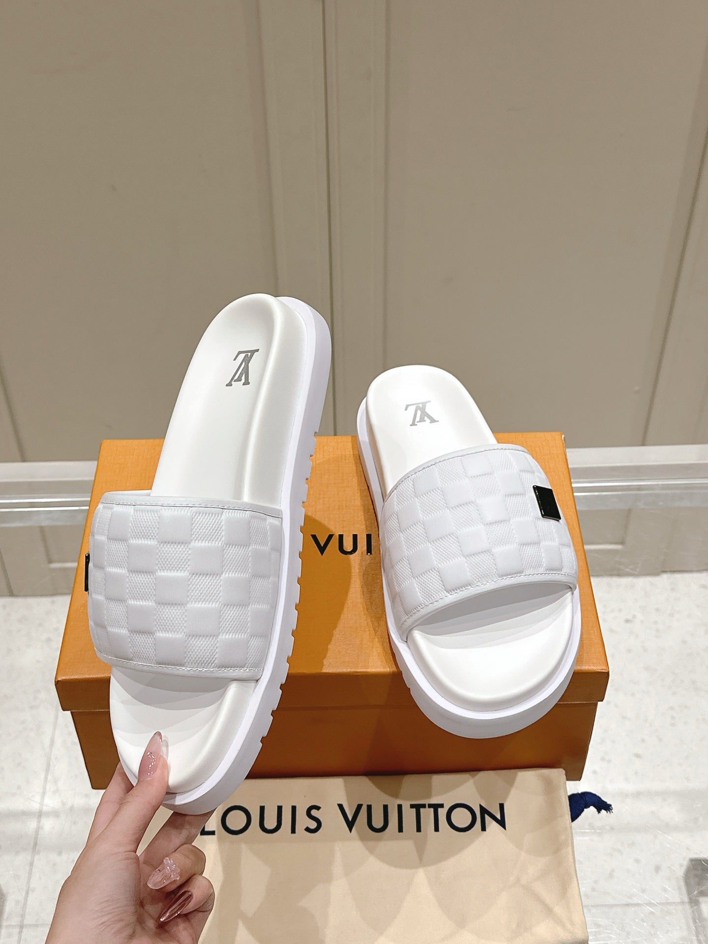 LuxluxHouse Best Quality Women Shoes Hermes