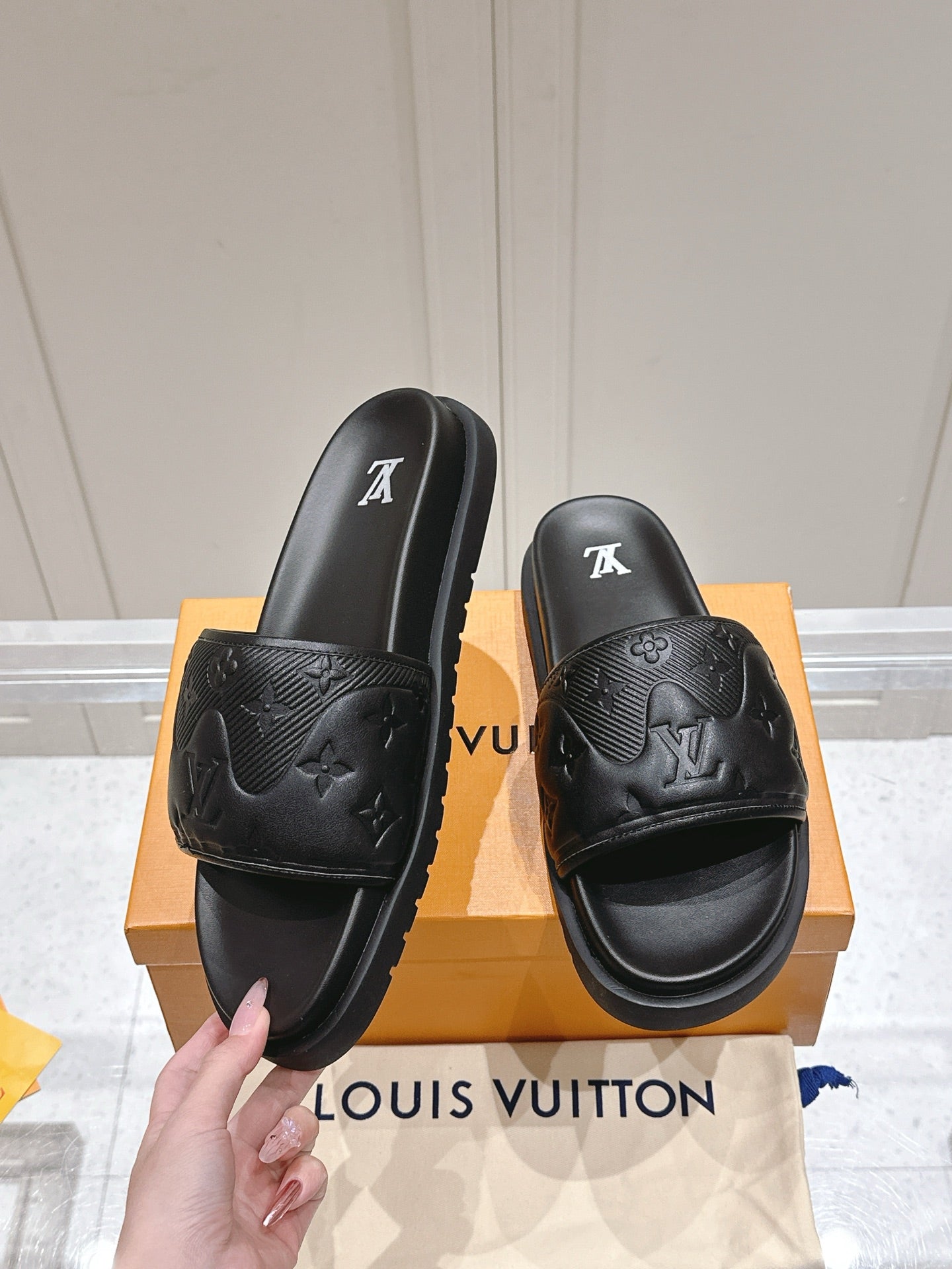 LuxluxHouse Best Quality Women Shoes Hermes