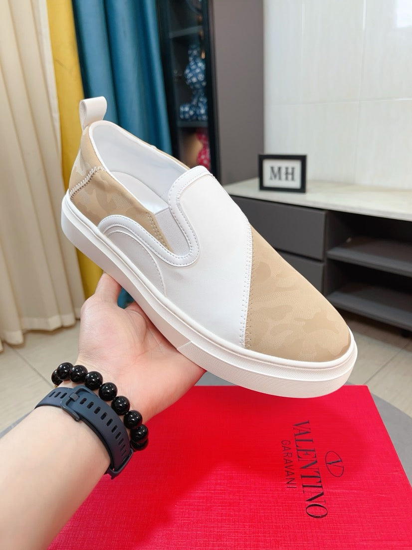LuxluxHouse Best Quality Shoes Valentino