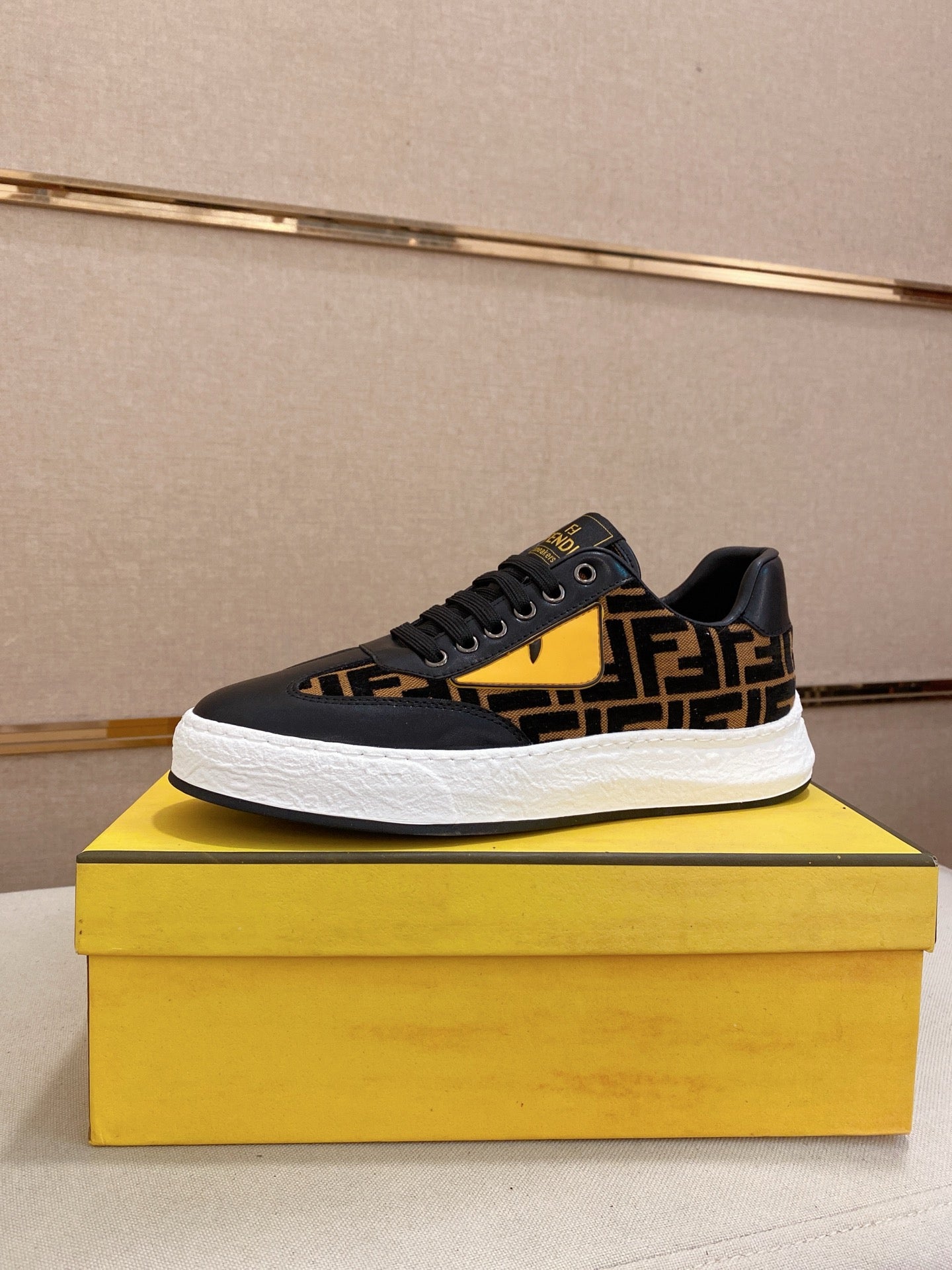 LuxluxHouse Best Quality Shoes Fendi