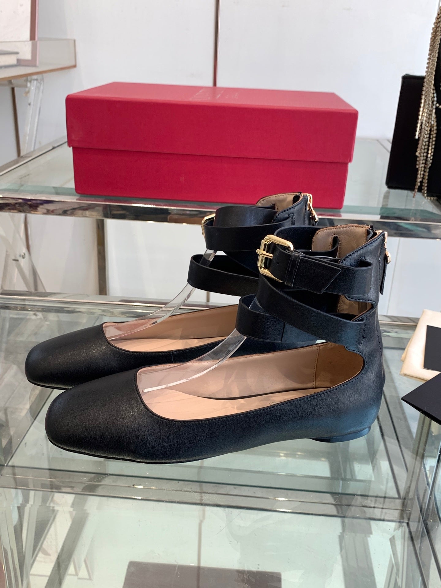 LuxluxHouse Best Quality Valentino Women Shoes