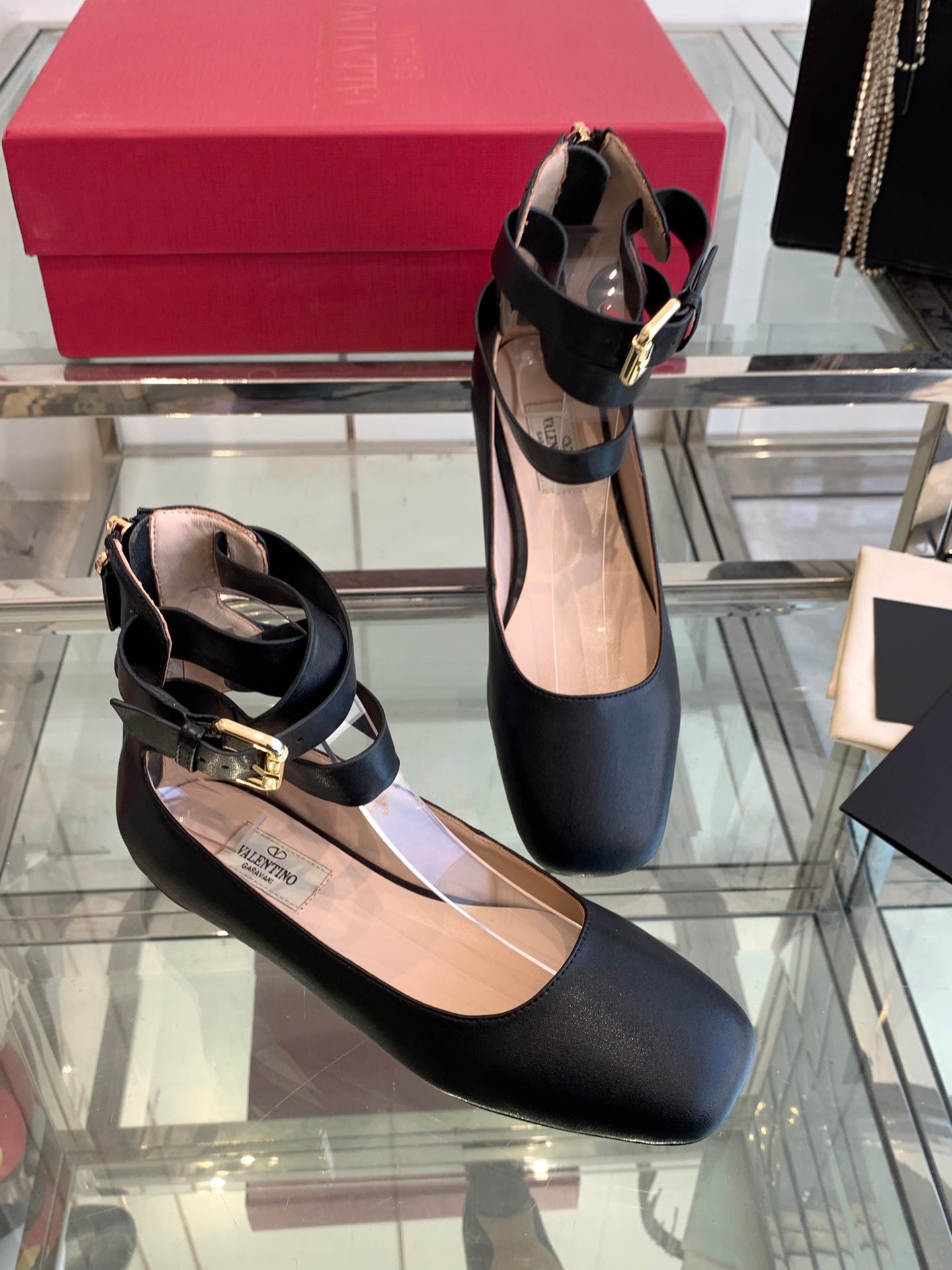 LuxluxHouse Best Quality Valentino Women Shoes