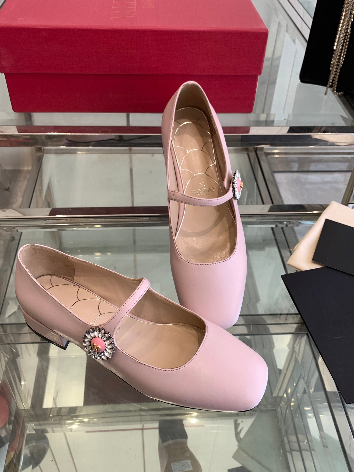 LuxluxHouse Best Quality Valentino Women Shoes