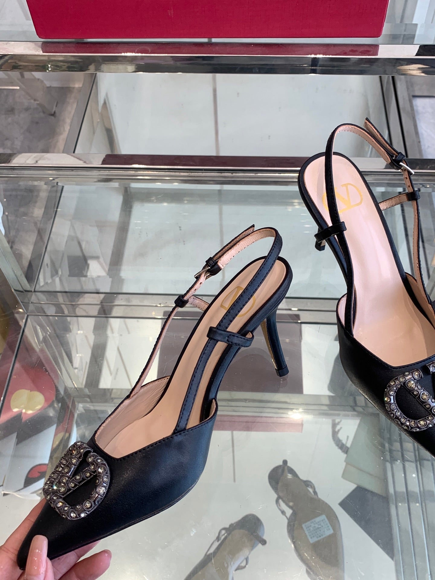 LuxluxHouse Best Quality Valentino Women Shoes