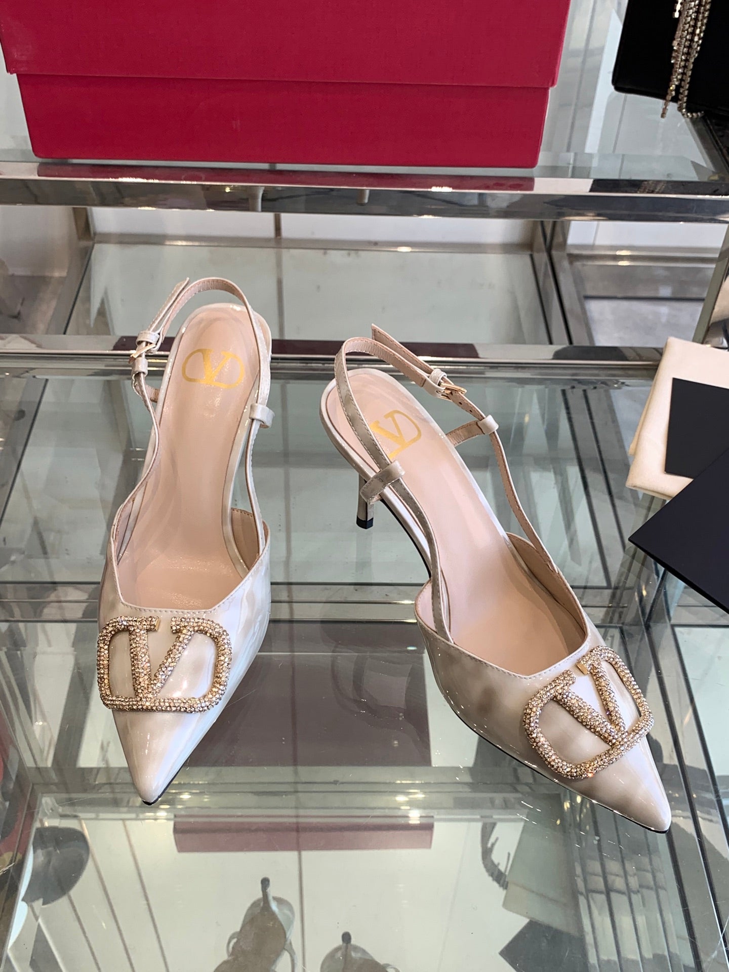 LuxluxHouse Best Quality Valentino Women Shoes