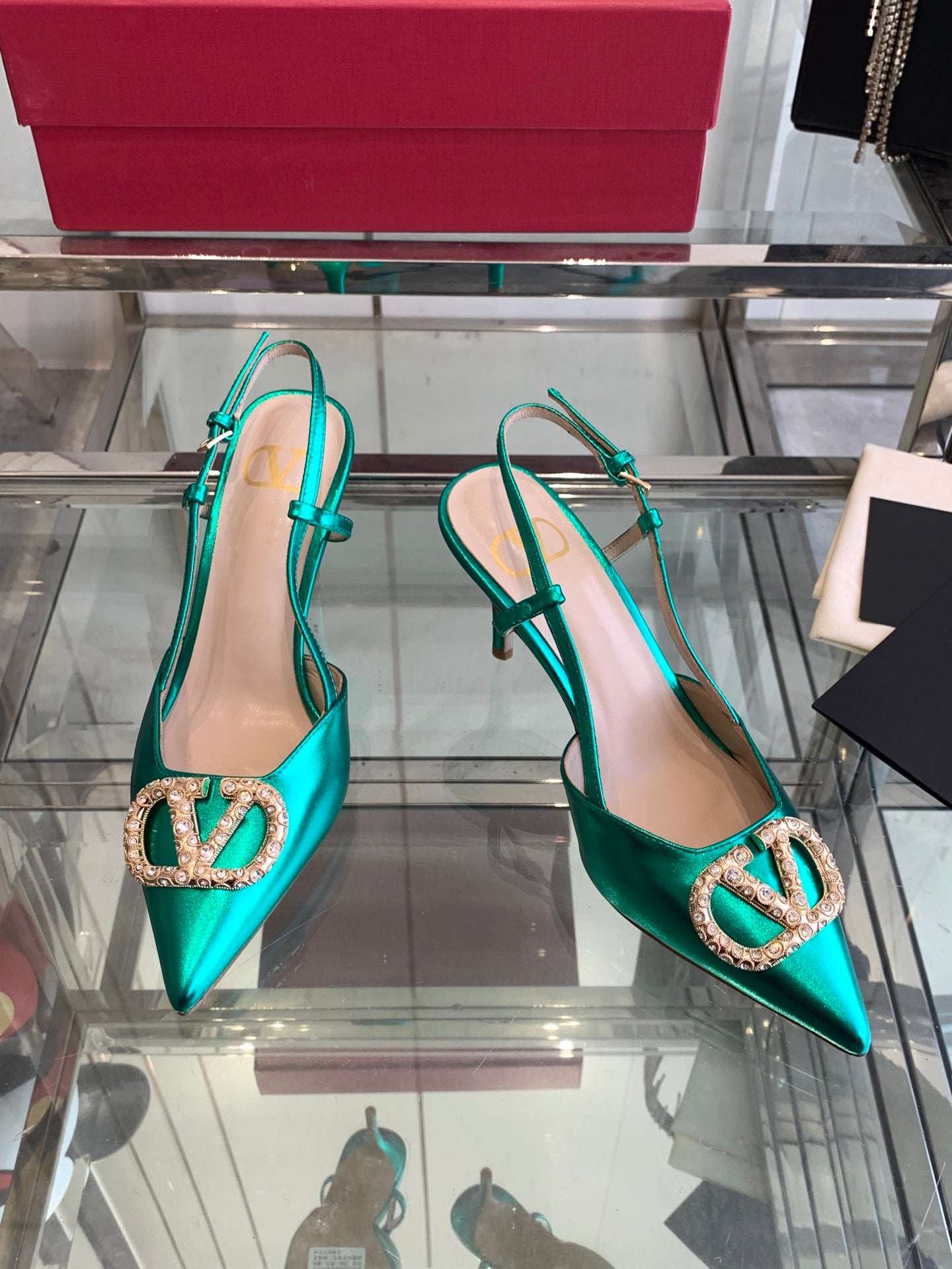 LuxluxHouse Best Quality Valentino Women Shoes