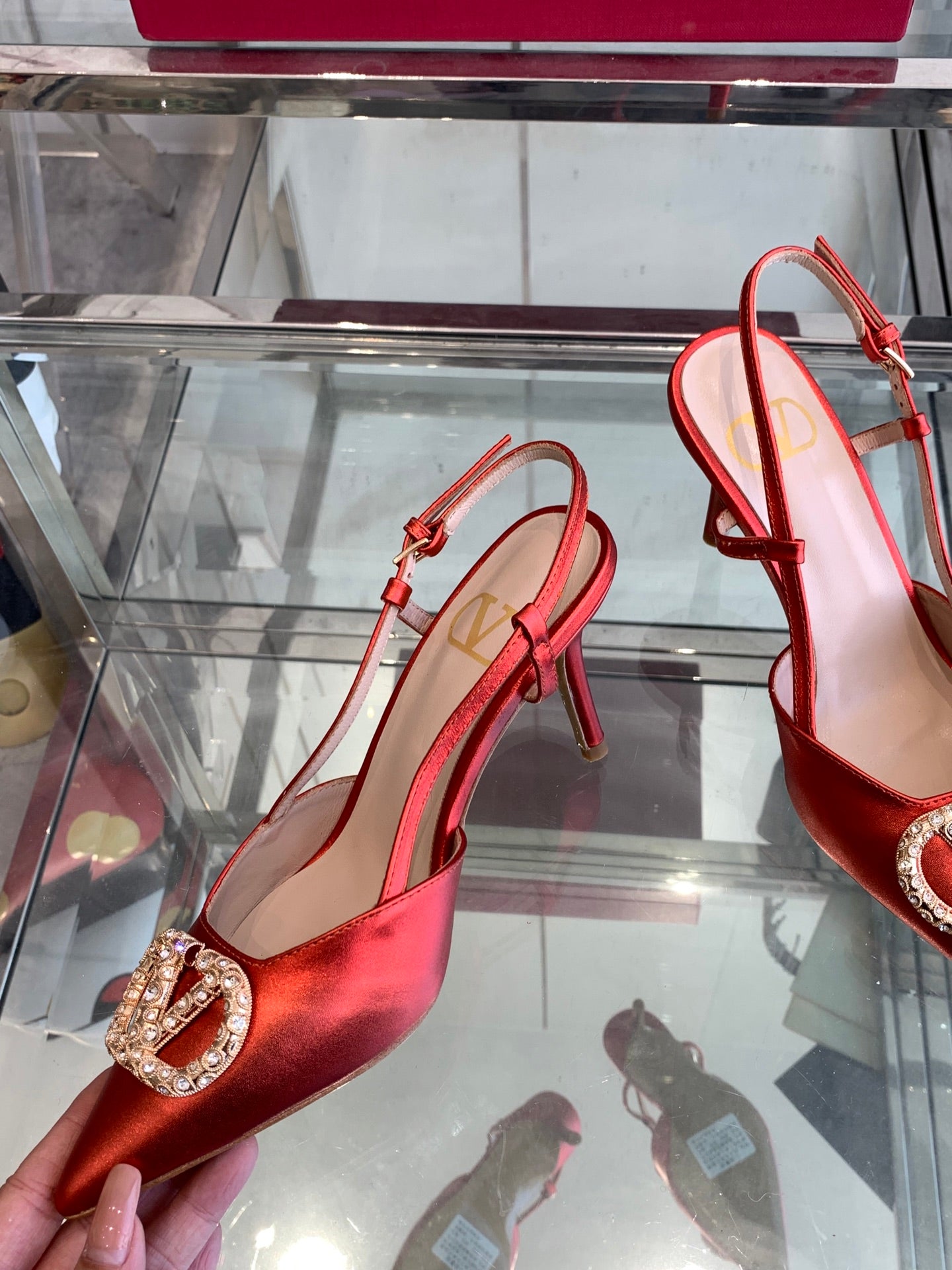 LuxluxHouse Best Quality Valentino Women Shoes