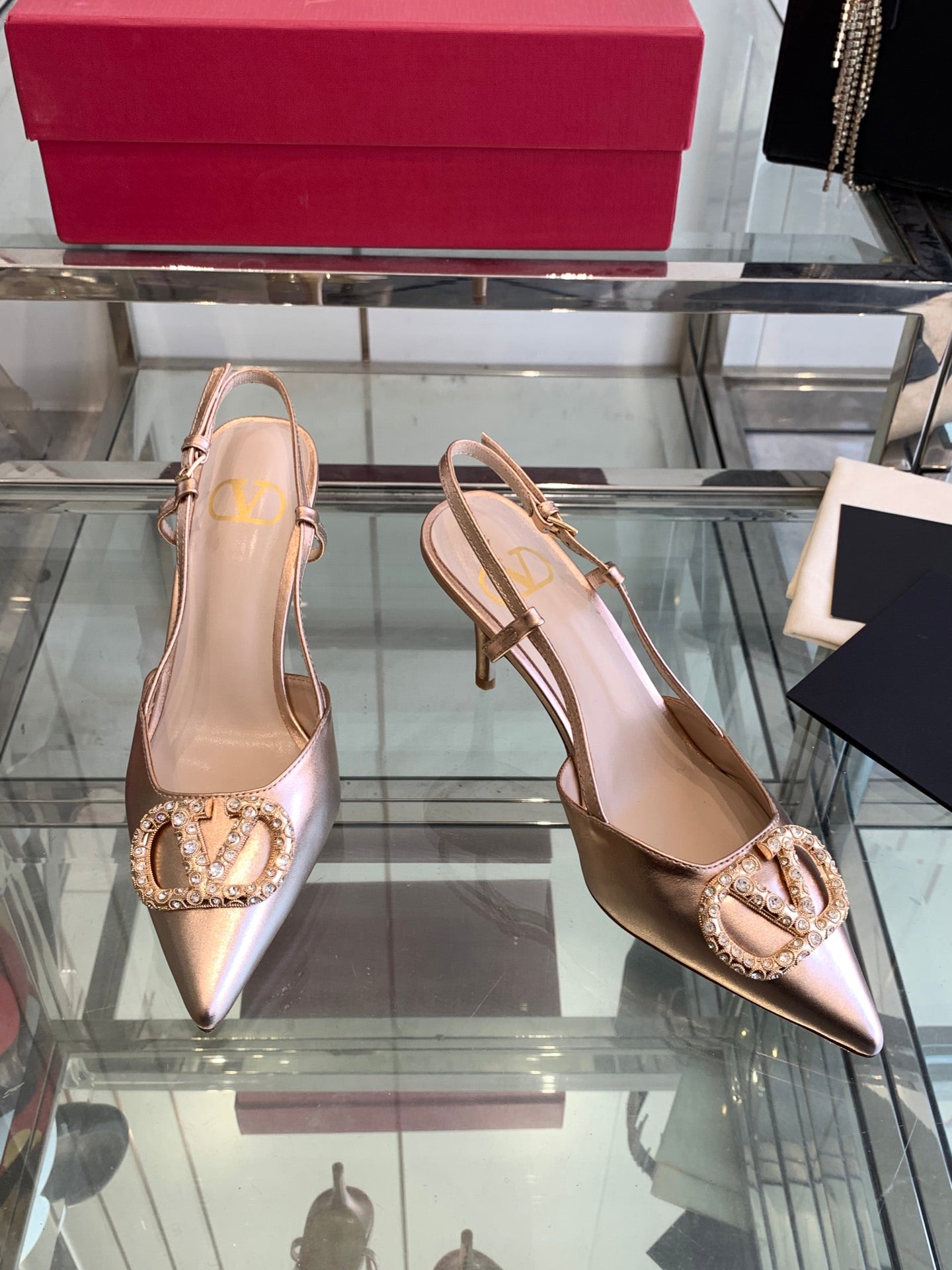 LuxluxHouse Best Quality Valentino Women Shoes