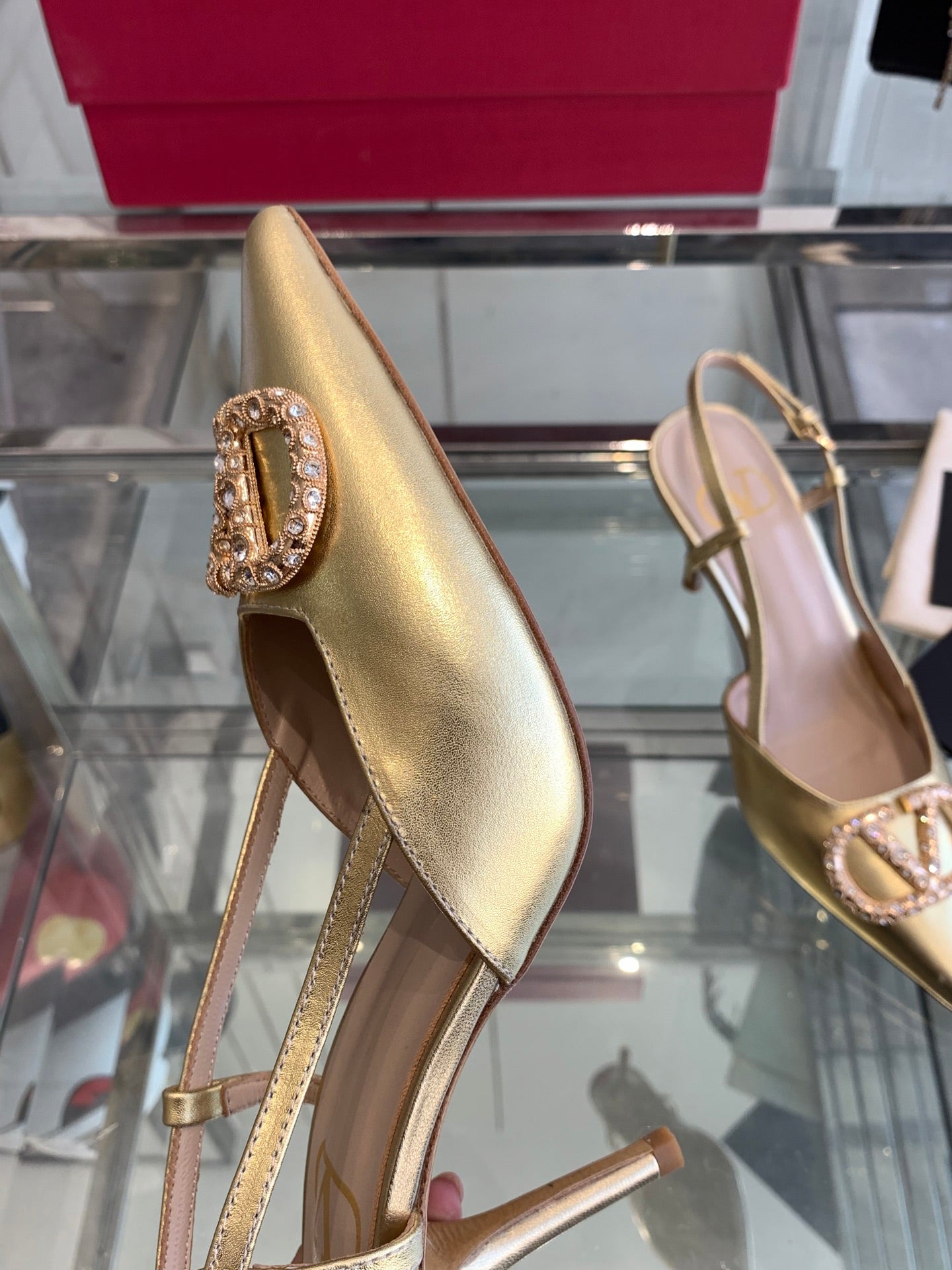 LuxluxHouse Best Quality Valentino Women Shoes