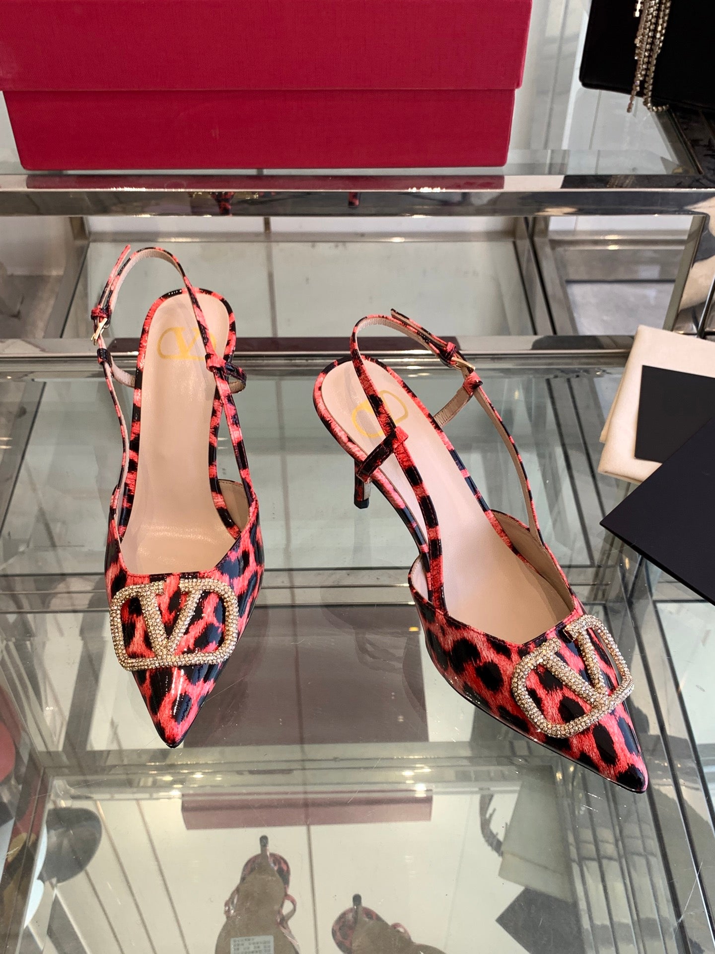LuxluxHouse Best Quality Valentino Women Shoes