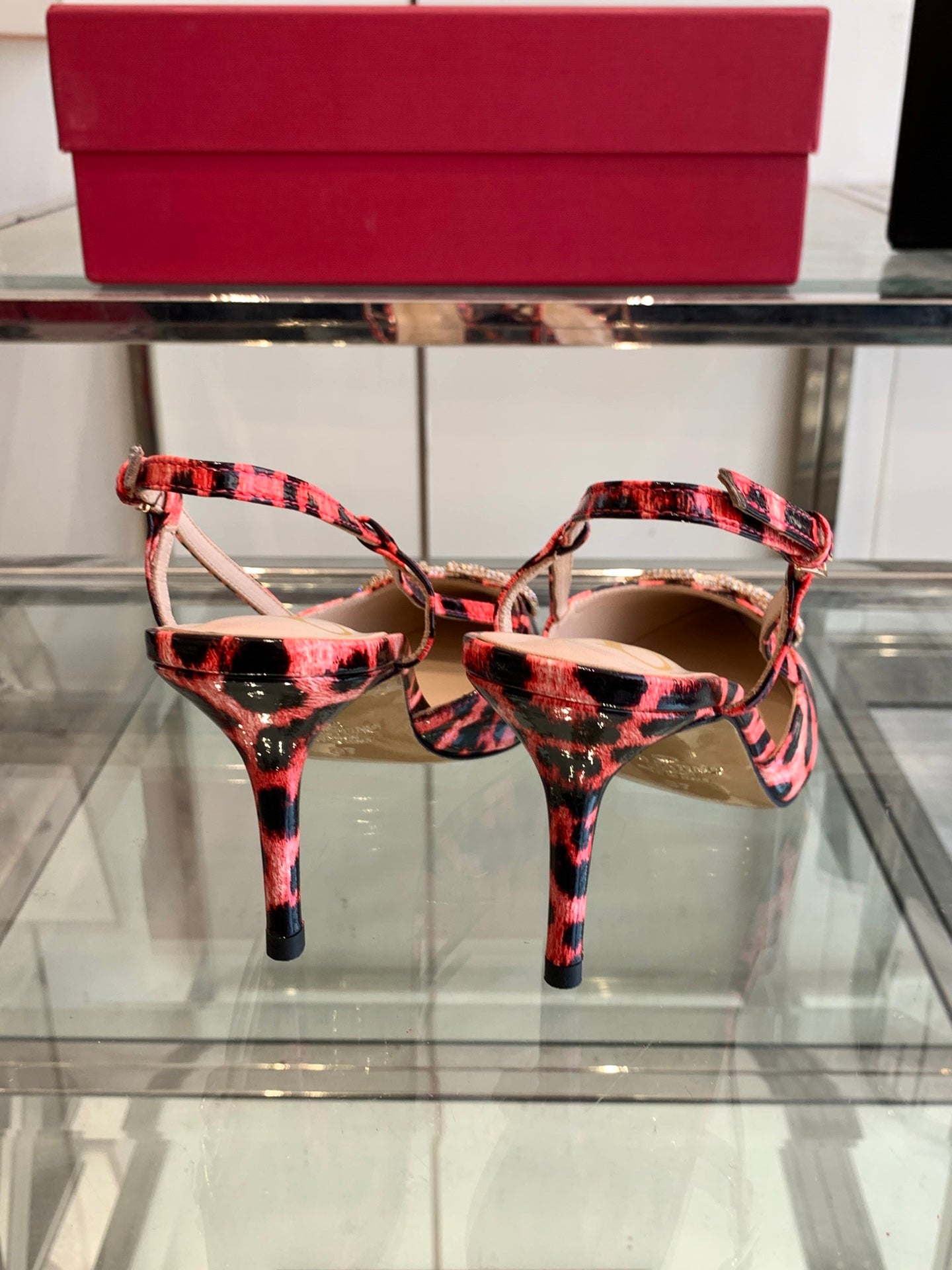 LuxluxHouse Best Quality Valentino Women Shoes