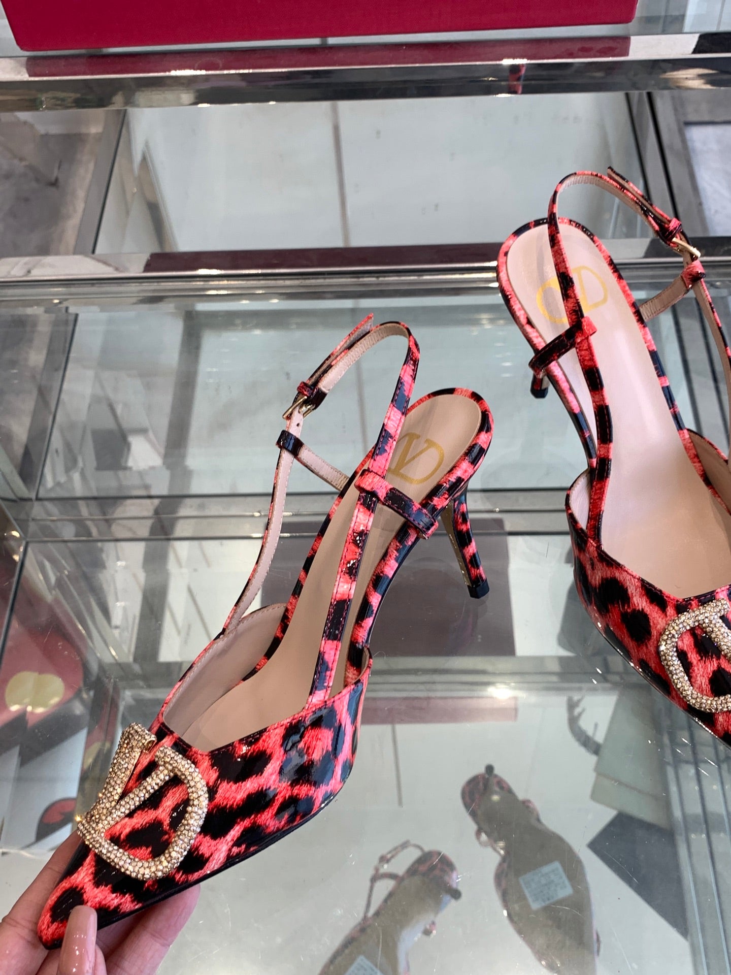 LuxluxHouse Best Quality Valentino Women Shoes