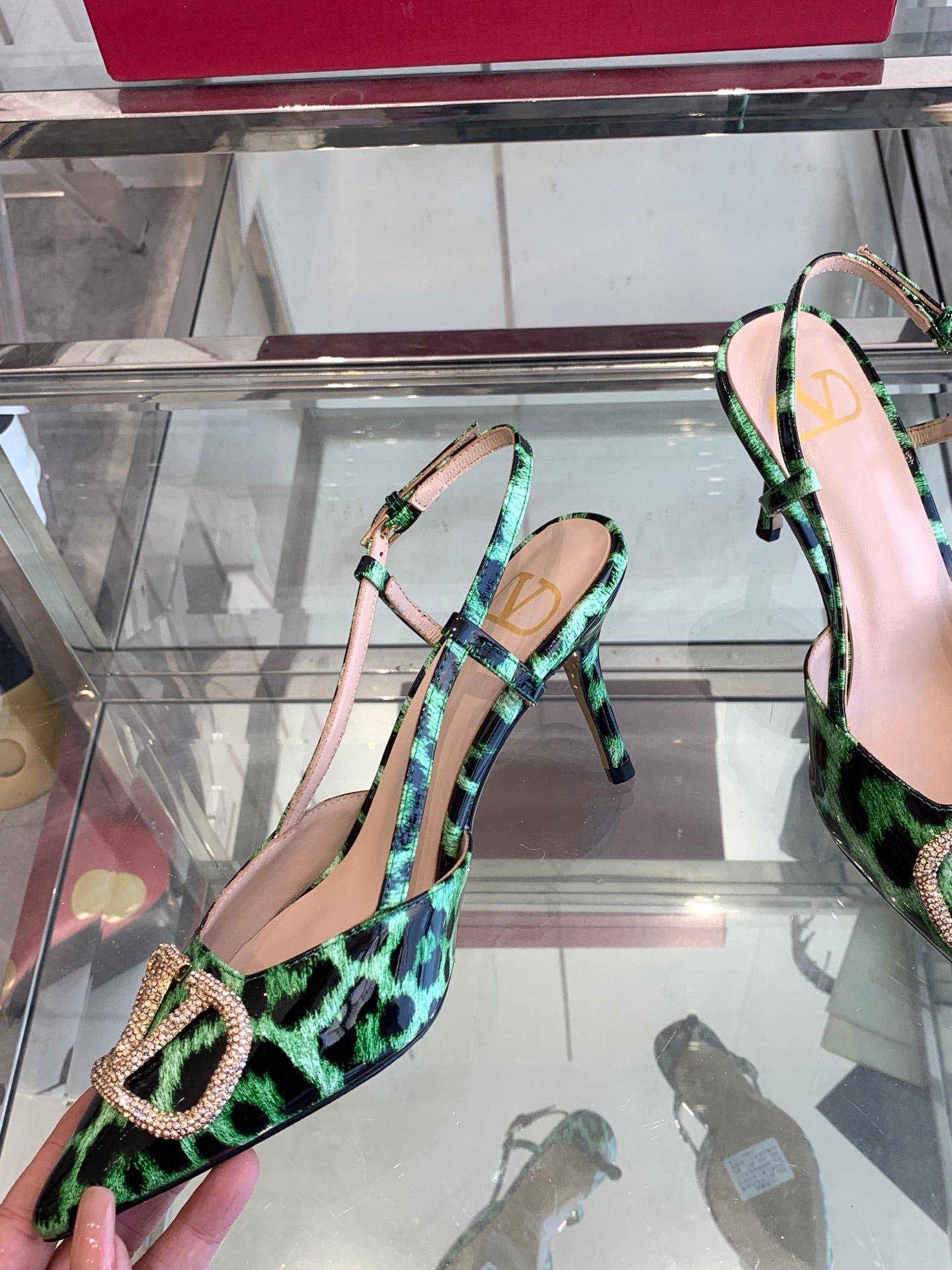 LuxluxHouse Best Quality Valentino Women Shoes