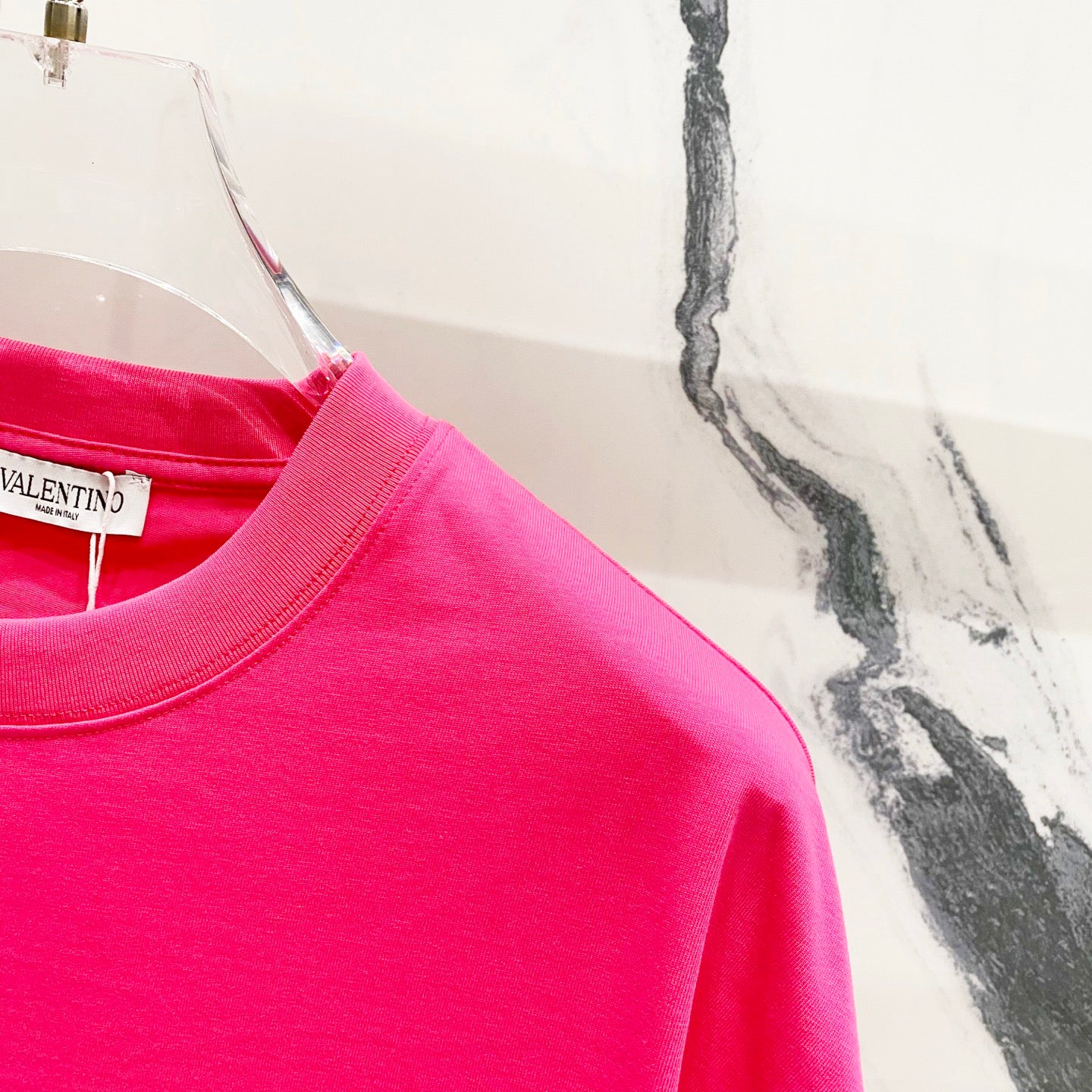 LuxluxHouse Best Quality Clothes Valentino T-shirt