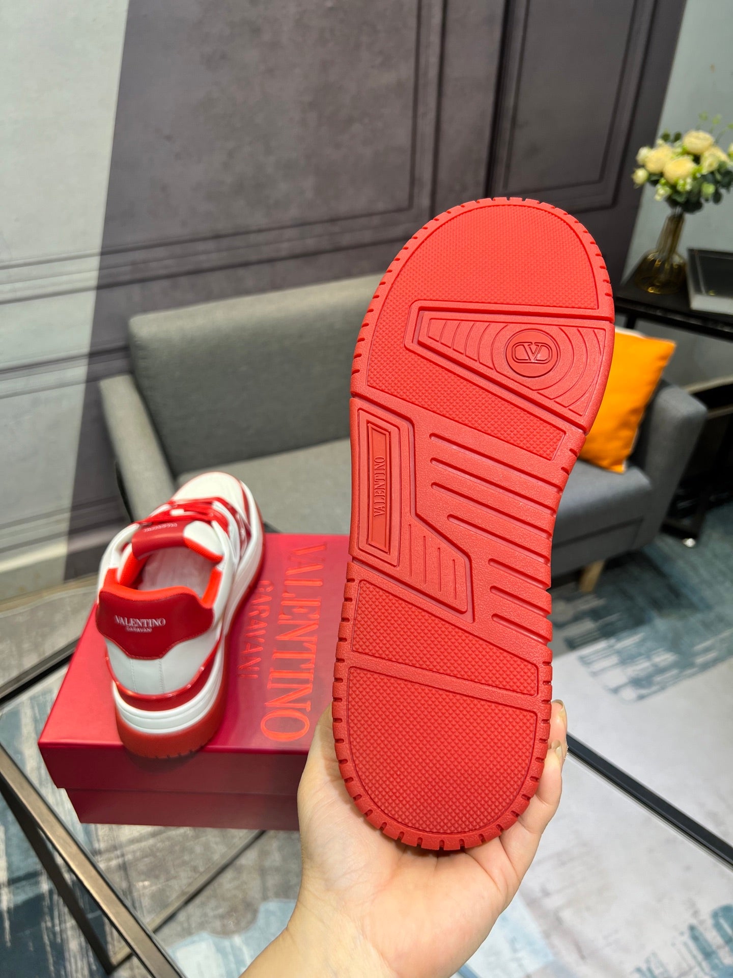 LuxluxHouse Best Quality Shoes Valentino