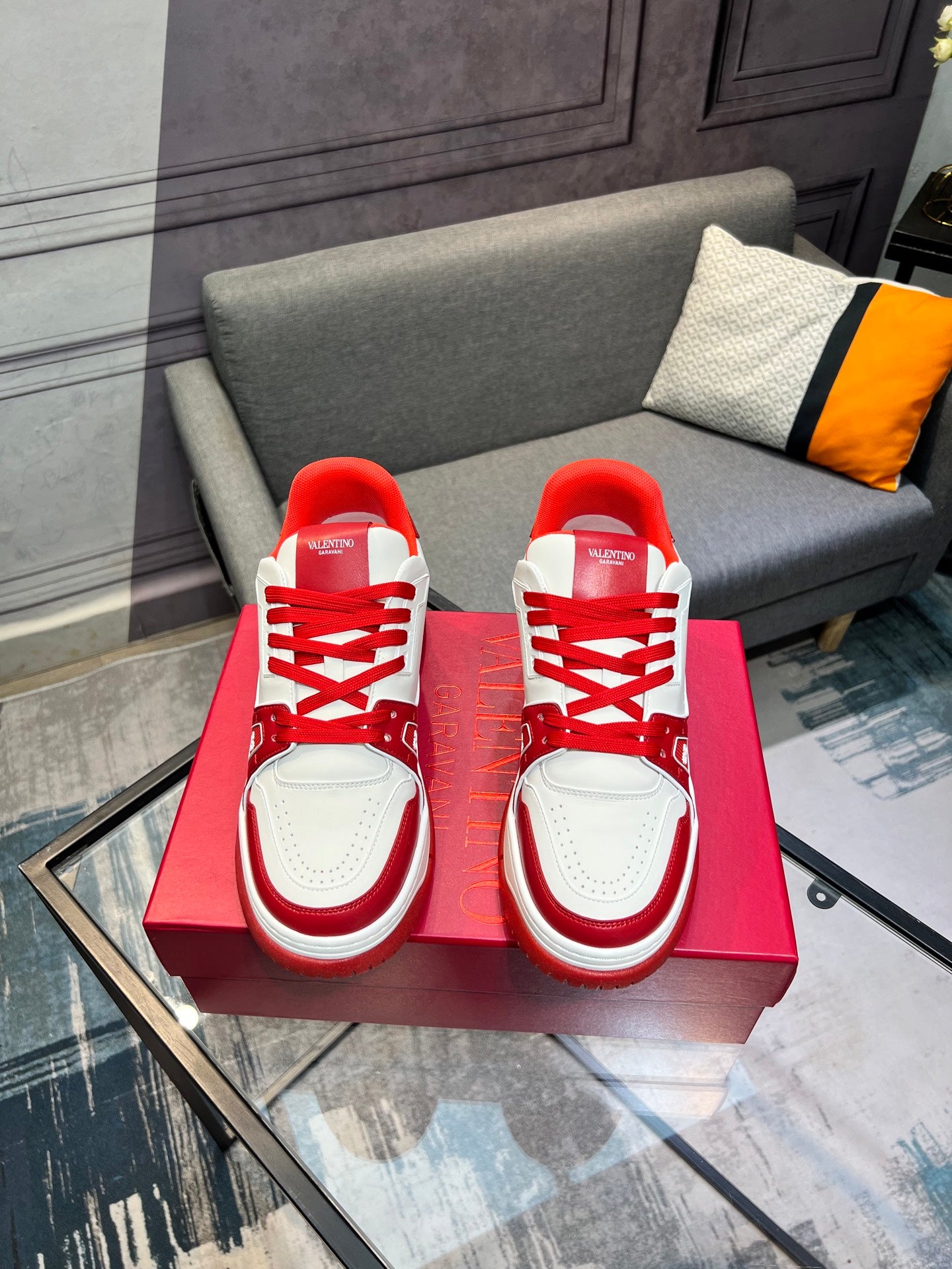 LuxluxHouse Best Quality Shoes Valentino