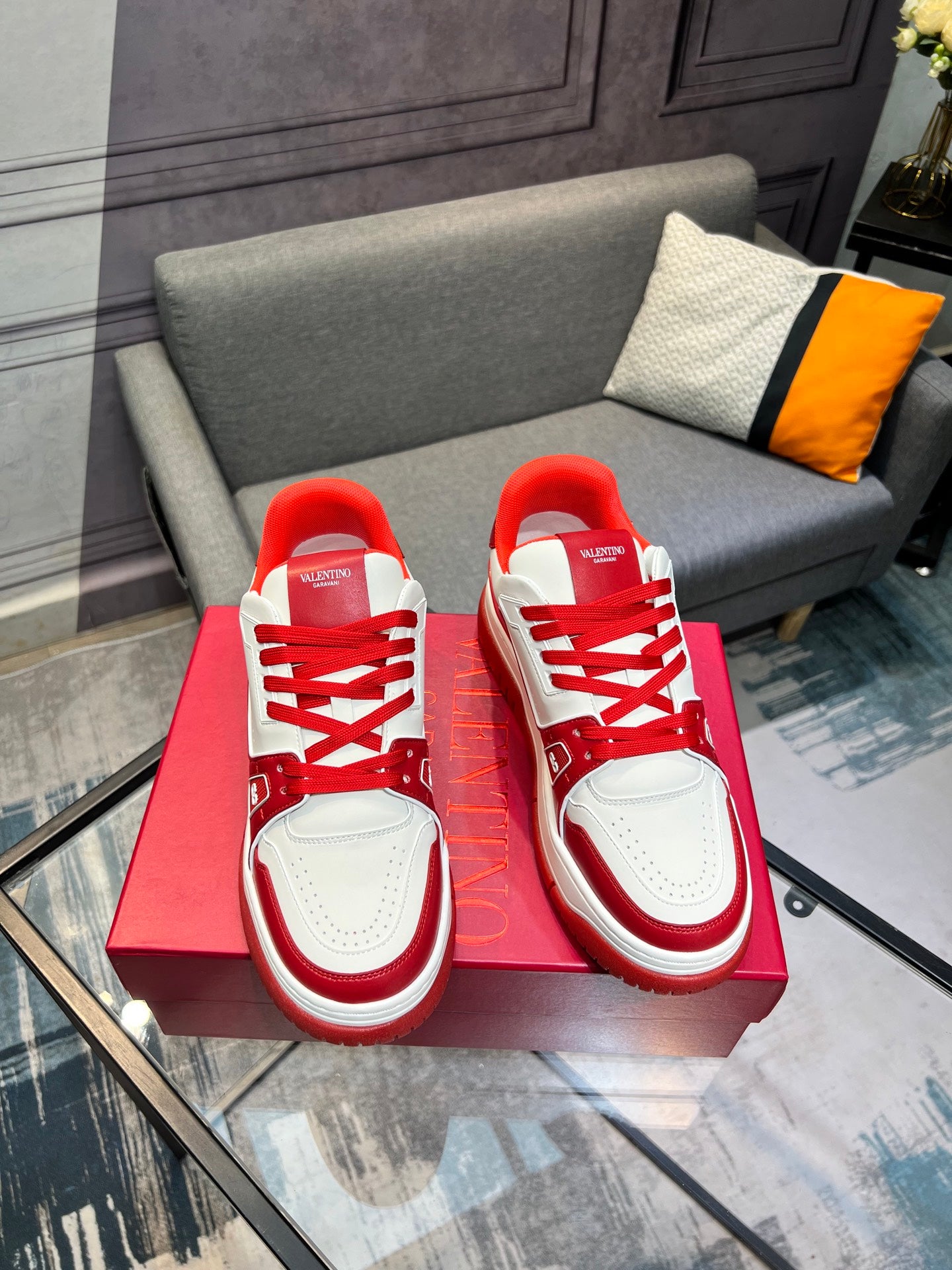 LuxluxHouse Best Quality Shoes Valentino