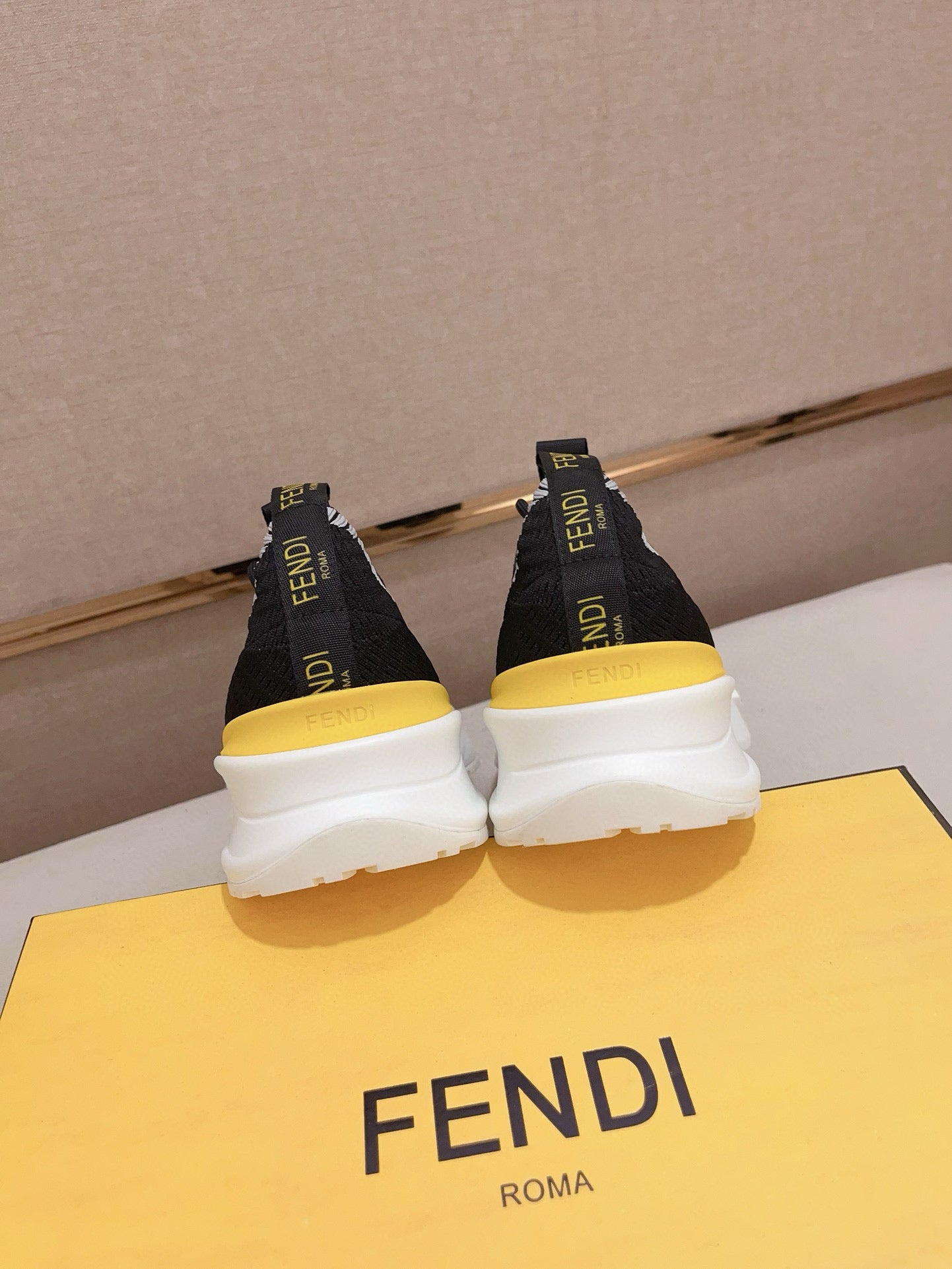 LuxluxHouse Best Quality Shoes Fendi