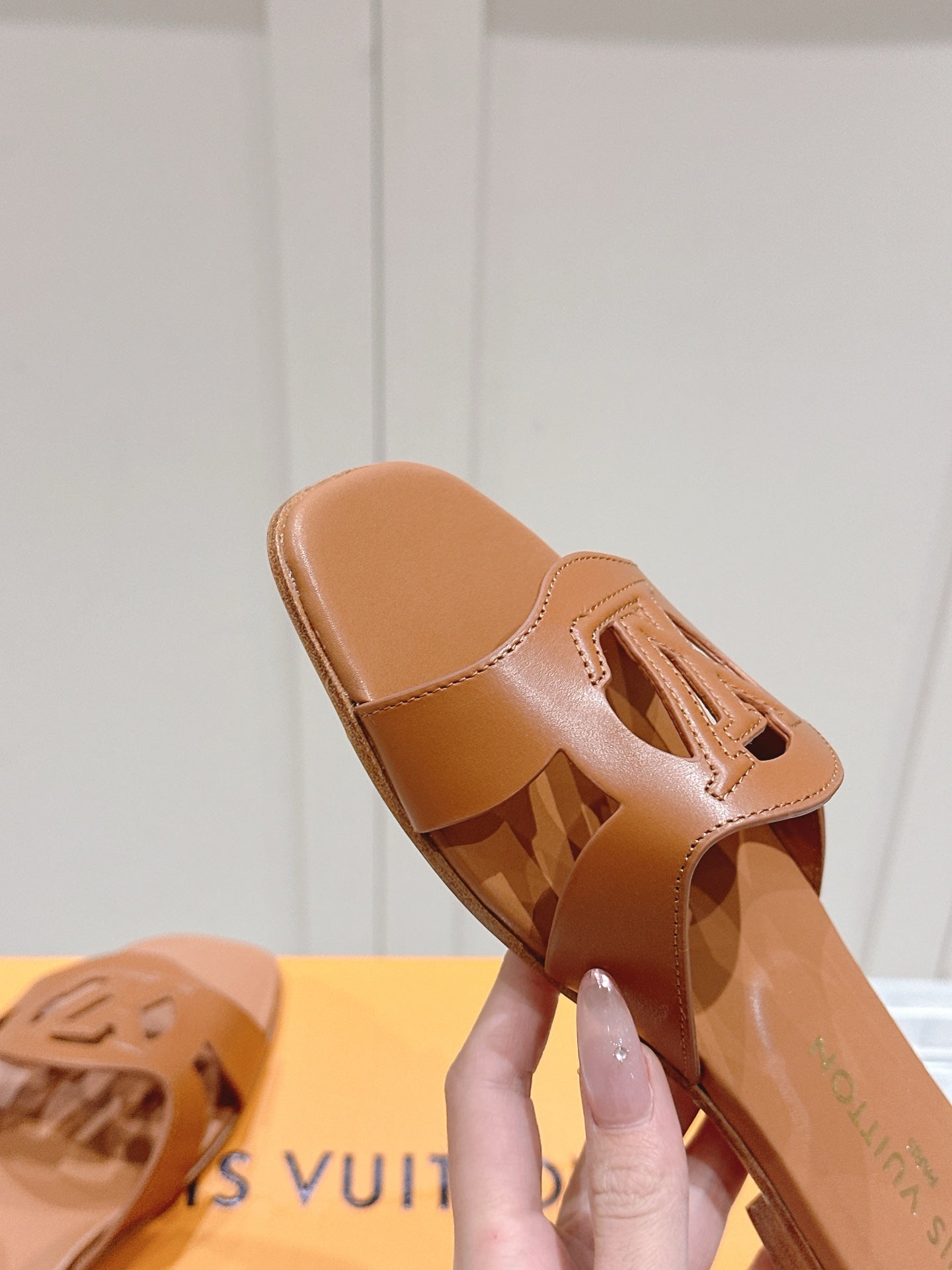 LuxluxHouse Best Quality Women Shoes Louis Vuitton