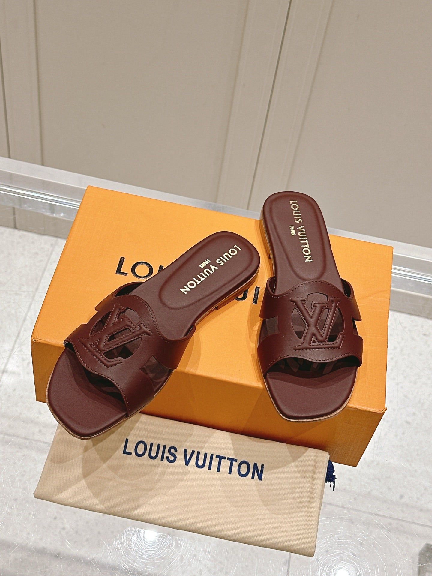 LuxluxHouse Best Quality Women Shoes Louis Vuitton