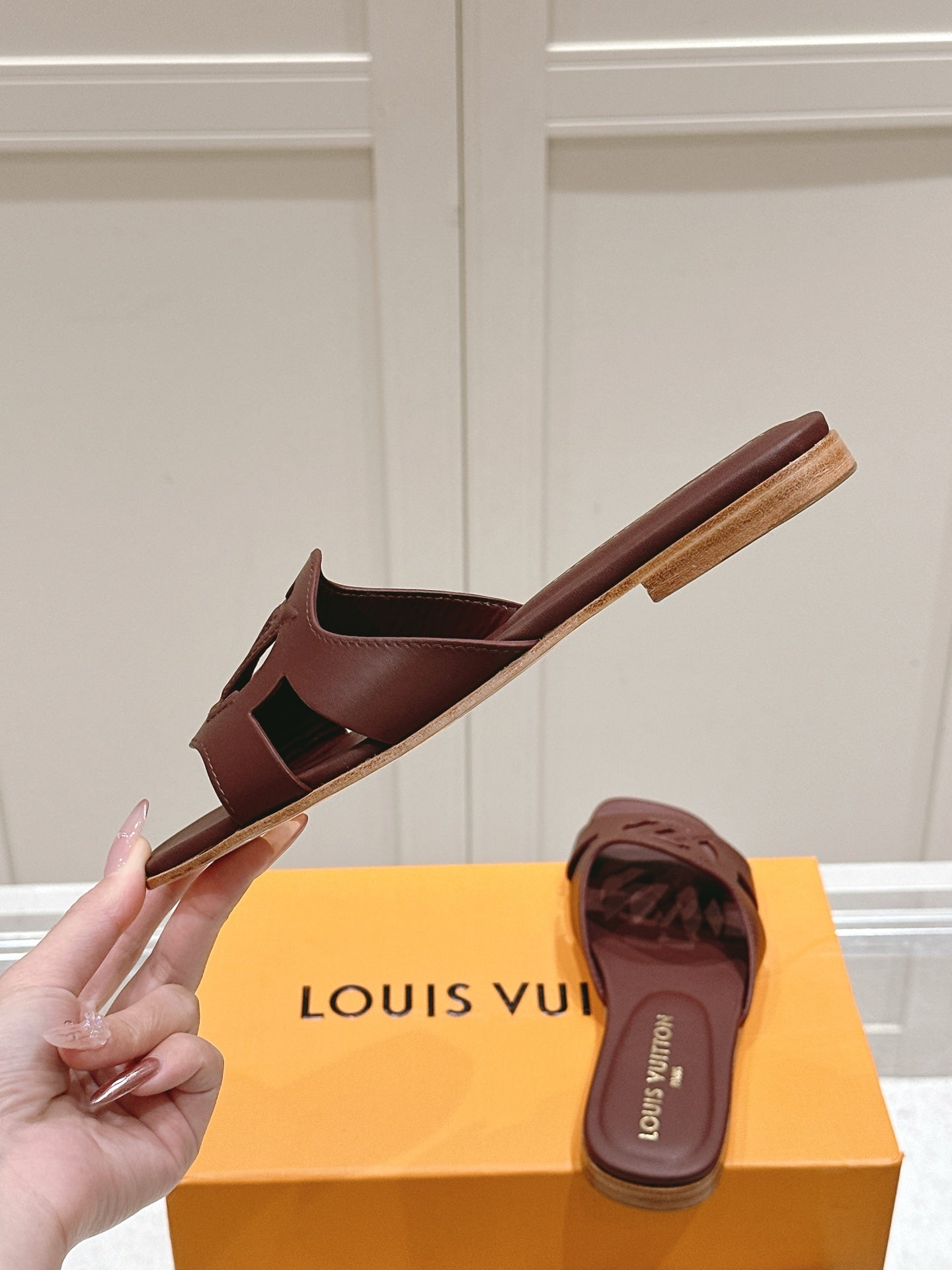 LuxluxHouse Best Quality Women Shoes Louis Vuitton