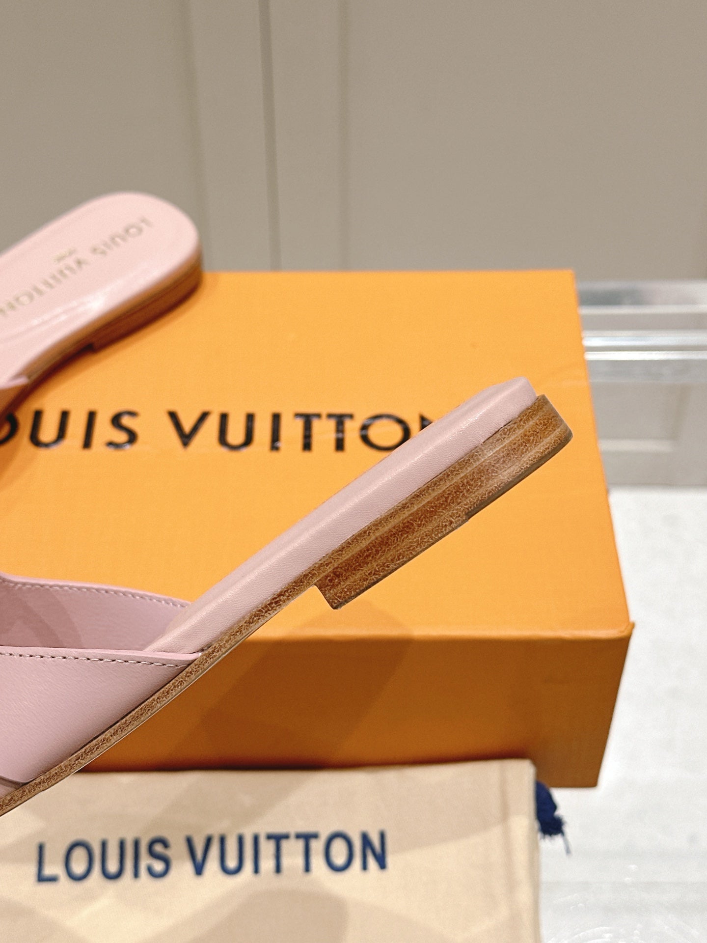 LuxluxHouse Best Quality Women Shoes Louis Vuitton