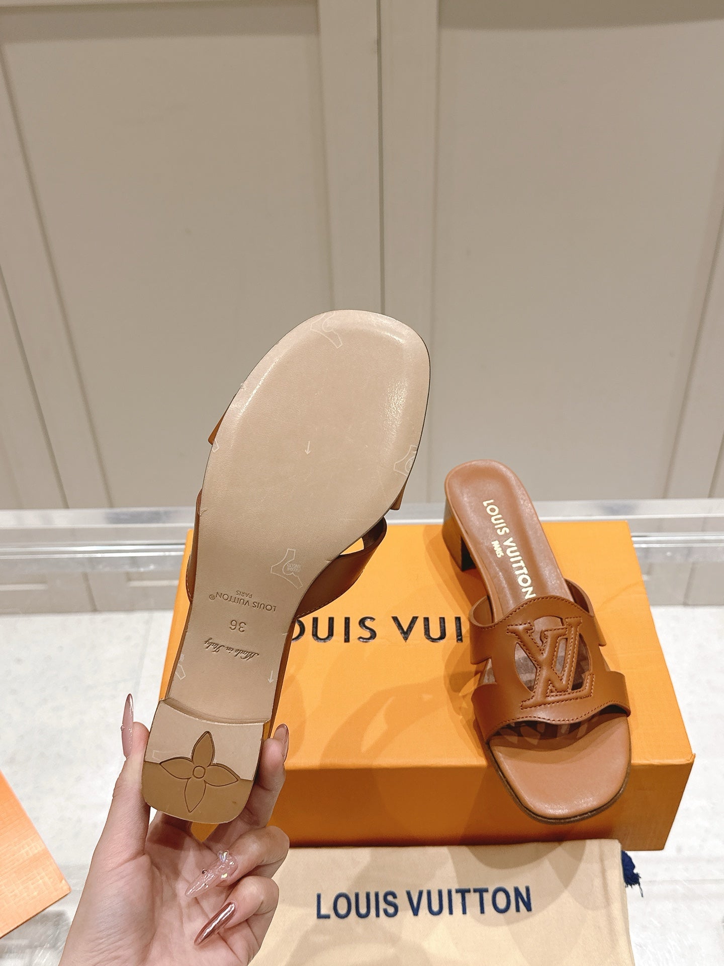 LuxluxHouse Best Quality Women Shoes Louis Vuitton