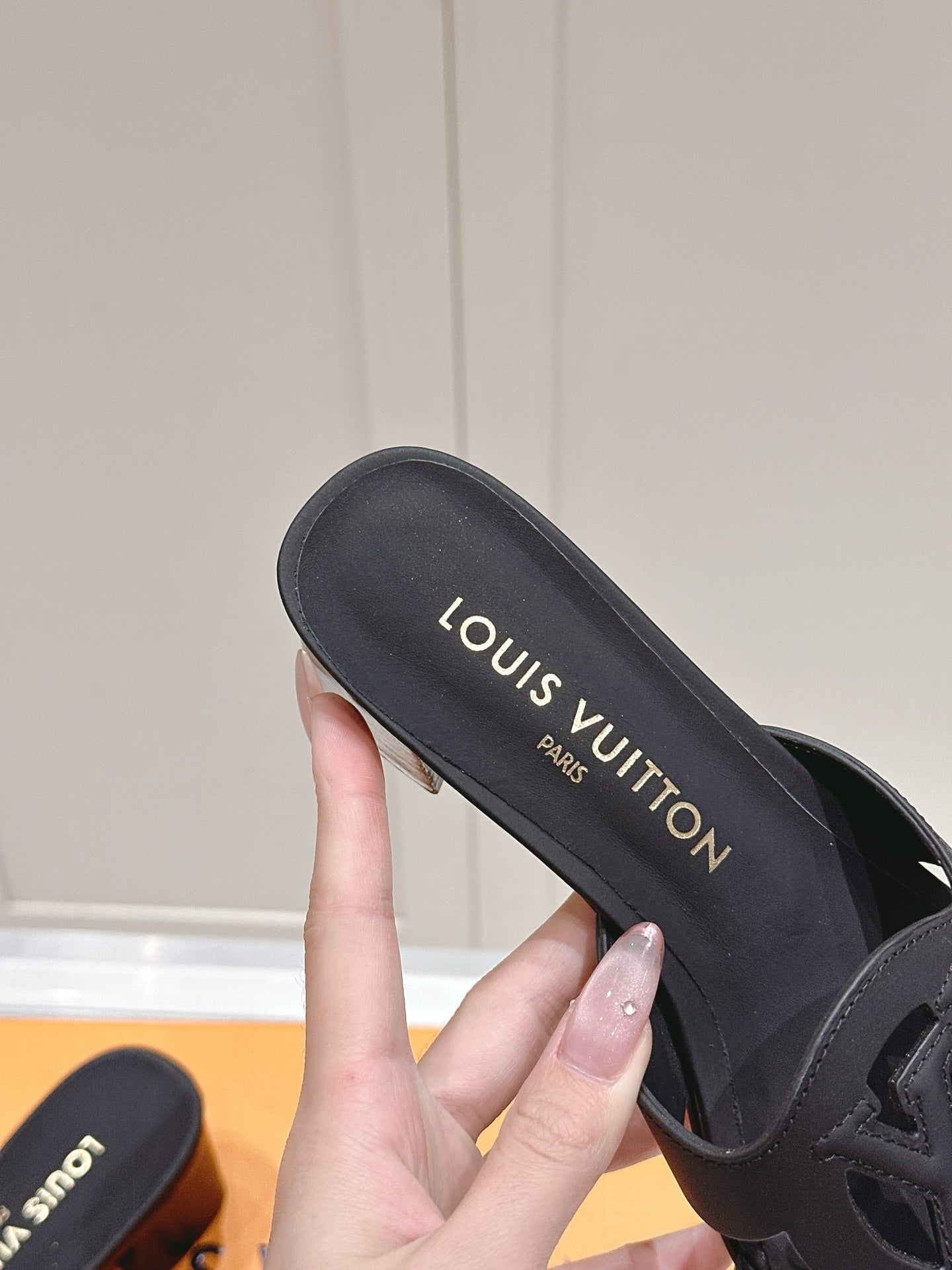 LuxluxHouse Best Quality Women Shoes Louis Vuitton