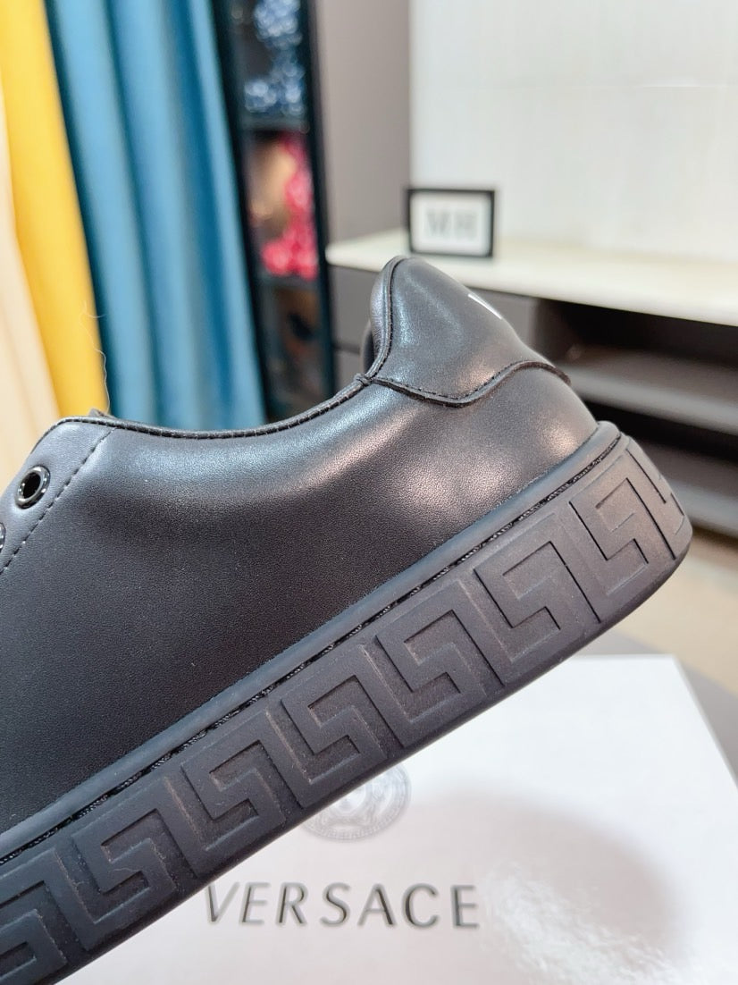 LuxluxHouse Best Quality Shoes Versace