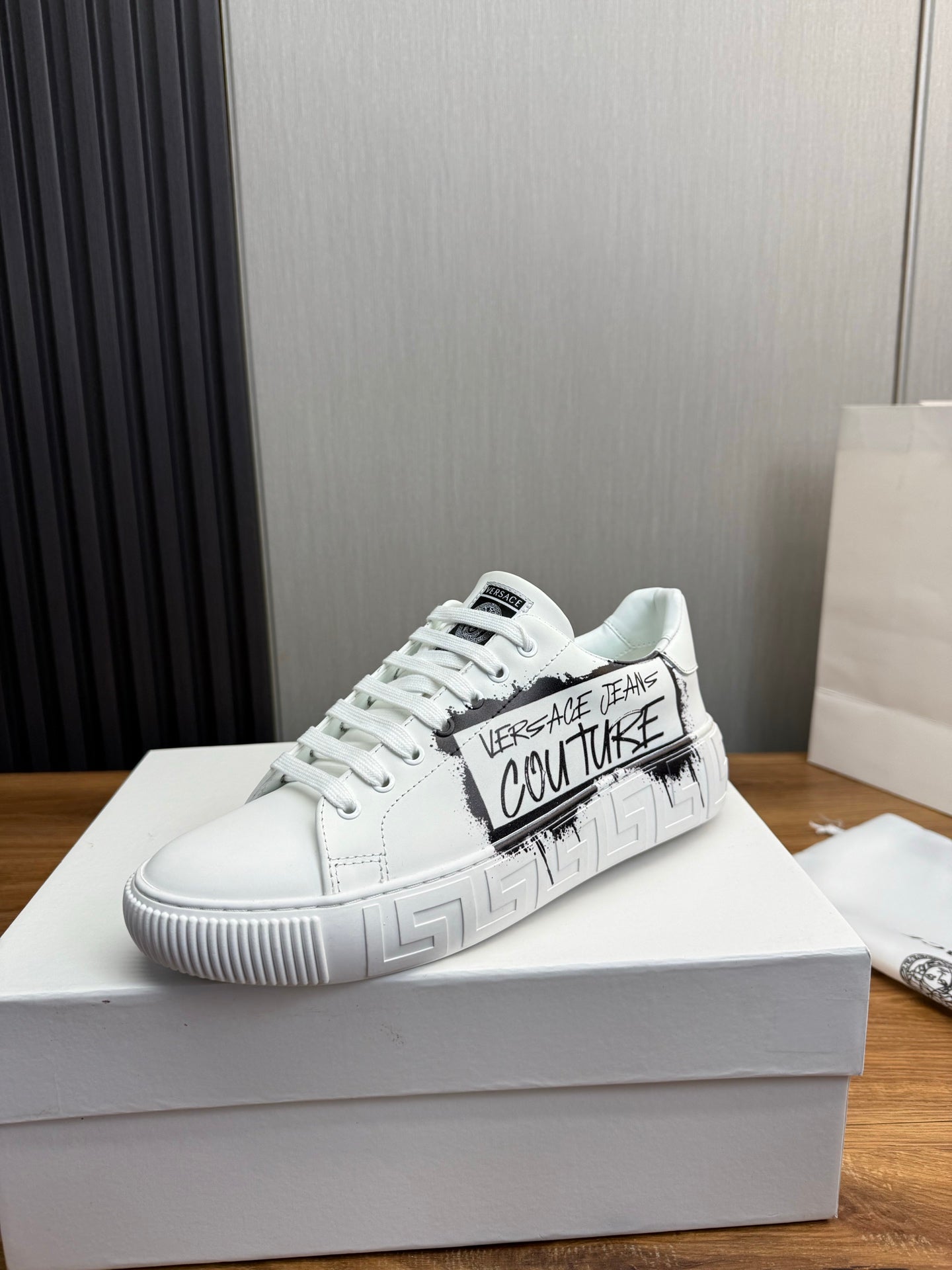 LuxluxHouse Best Quality Shoes Versace