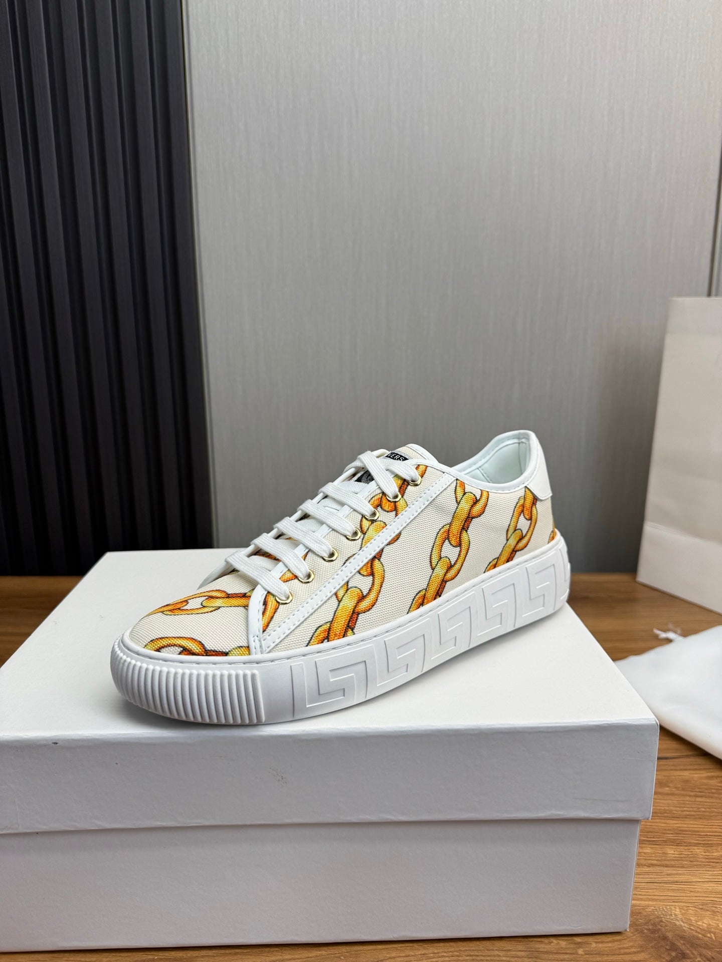 LuxluxHouse Best Quality Shoes Versace