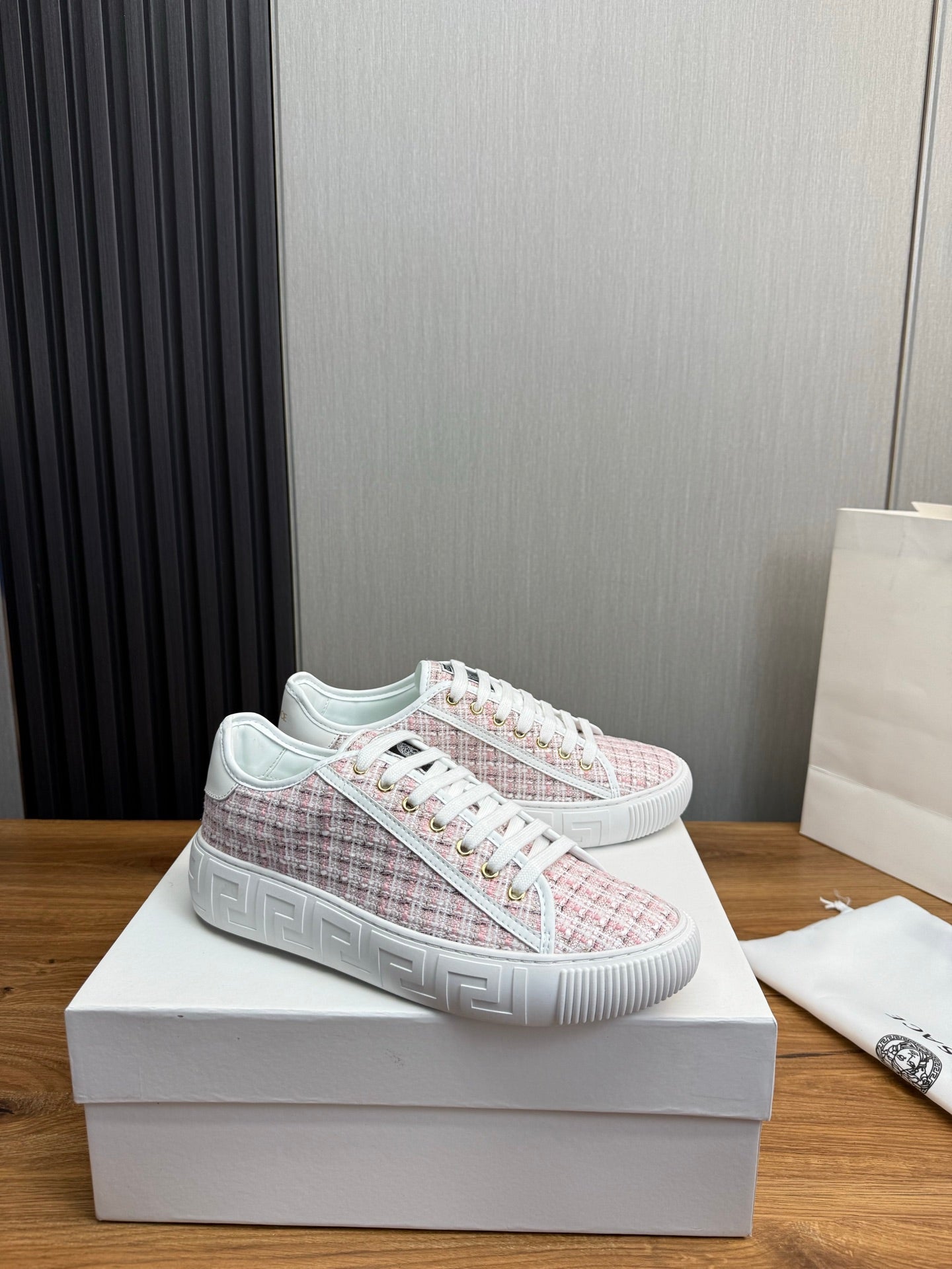 LuxluxHouse Best Quality Shoes Versace