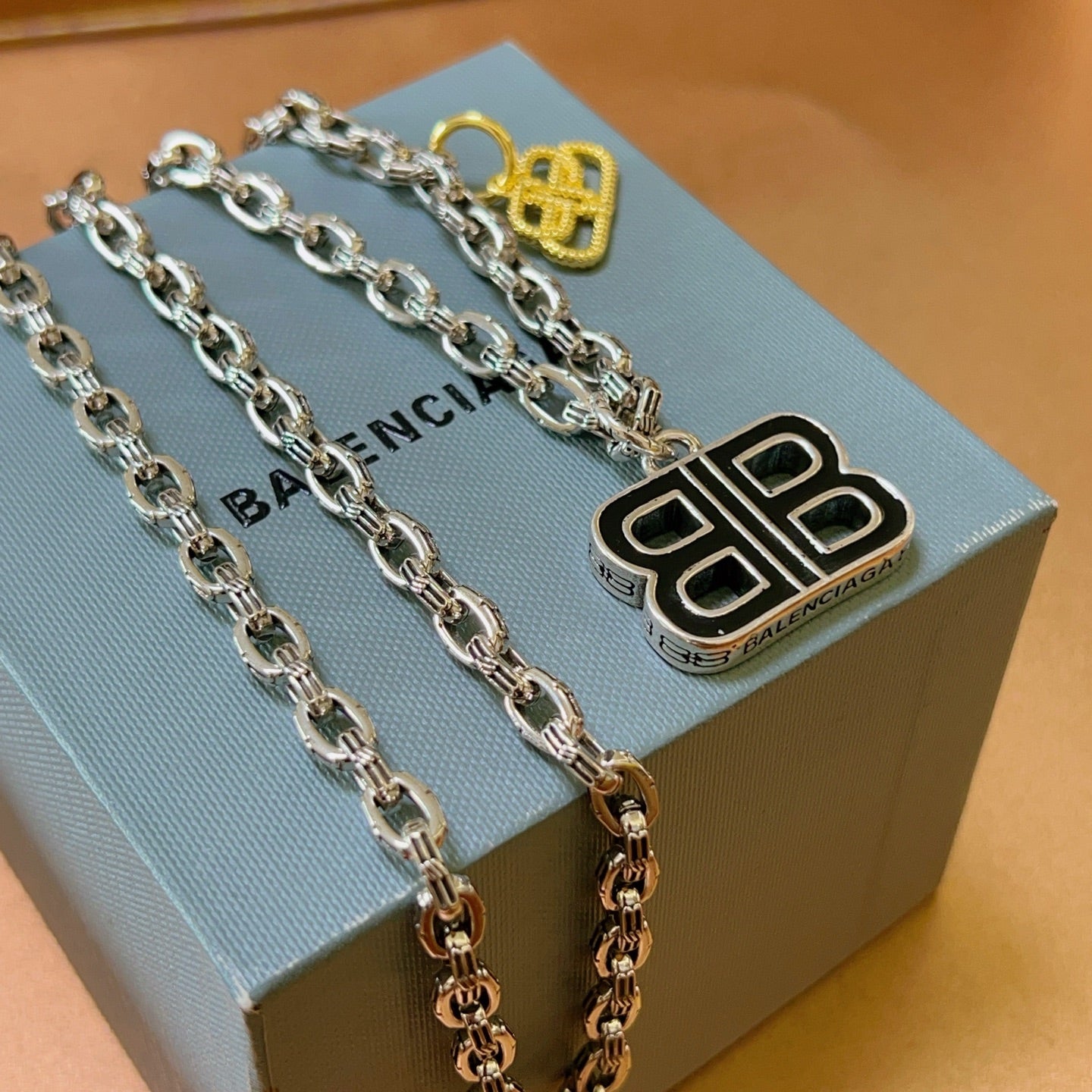 LuxluxHouse Best Quality Accessories Necklace Balenciaga
