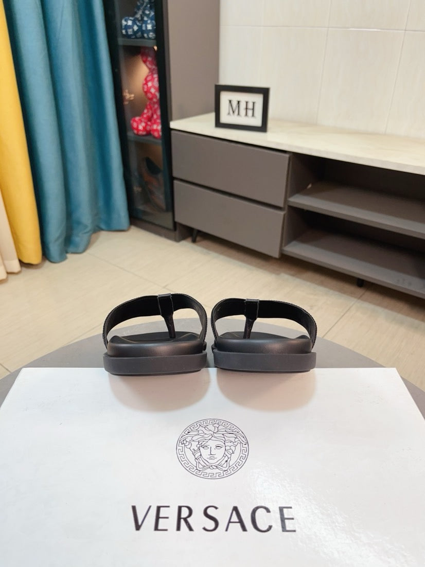 LuxluxHouse Best Quality Sandals Versace