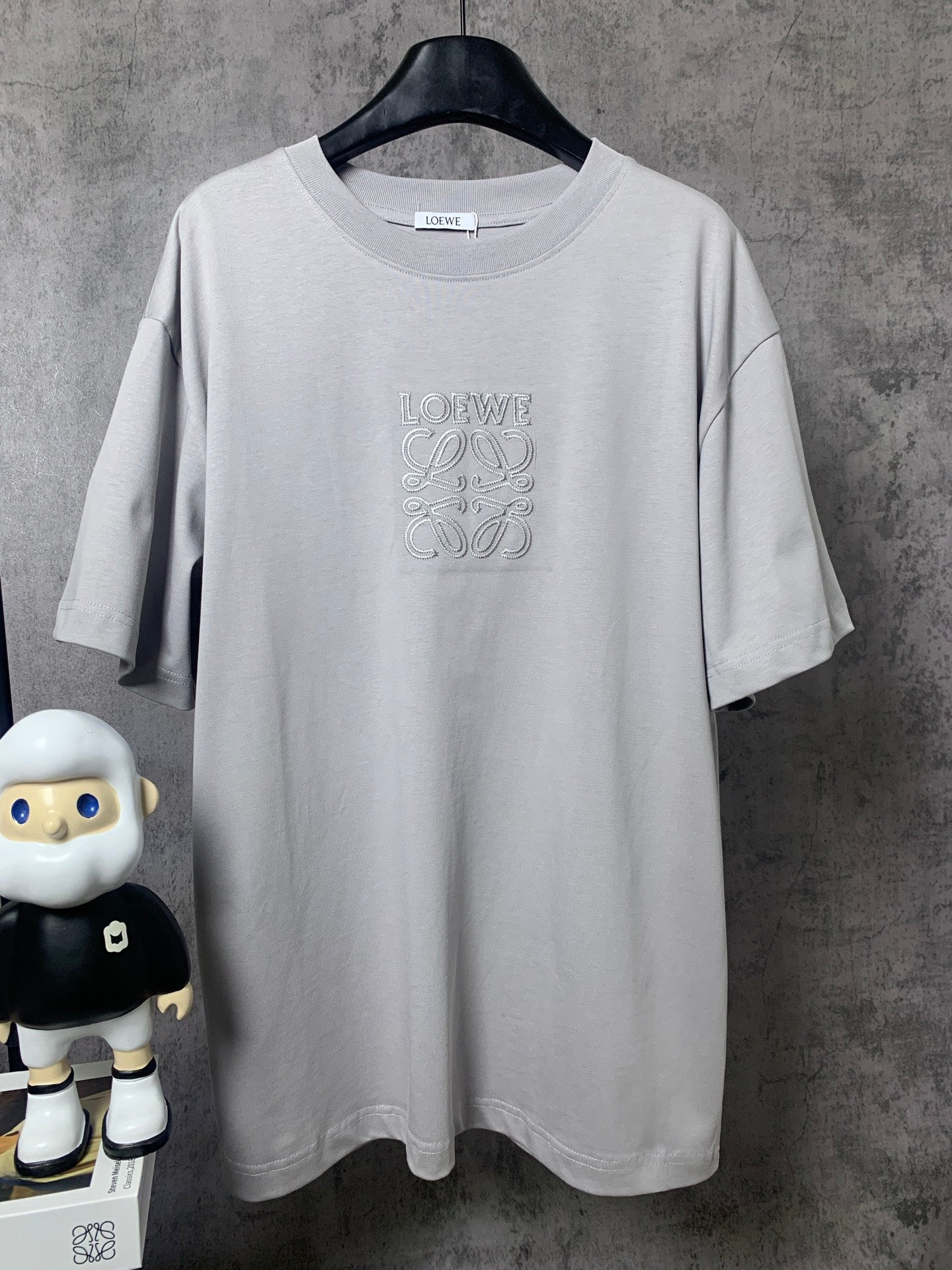 LuxluxHouse Best Quality Clothes T-shirt Loewe