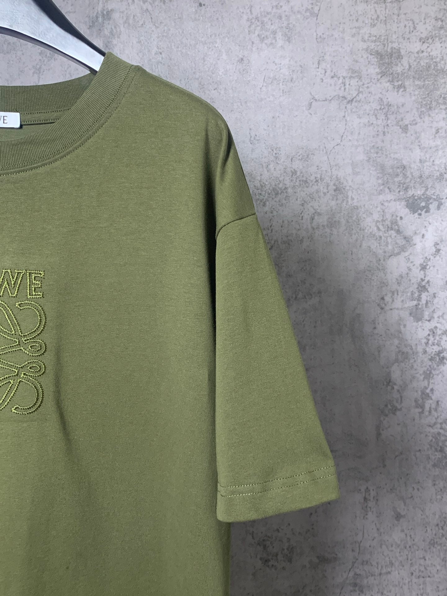 LuxluxHouse Best Quality Clothes T-shirt Loewe