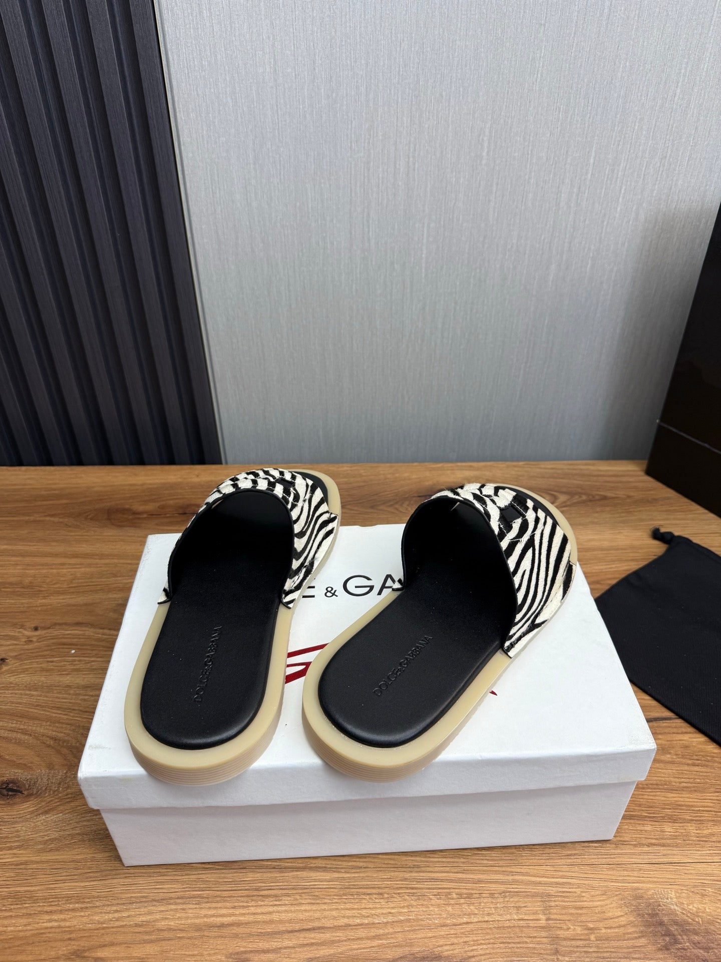LuxluxHouse Best Quality Sandals Dolce & Gabbana