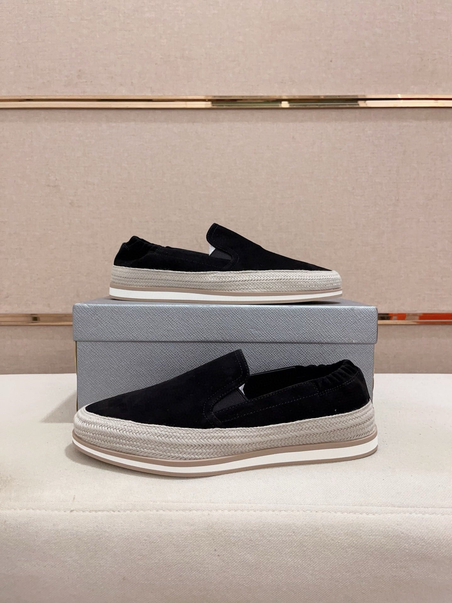 LuxluxHouse Best Quality Shoes Prada