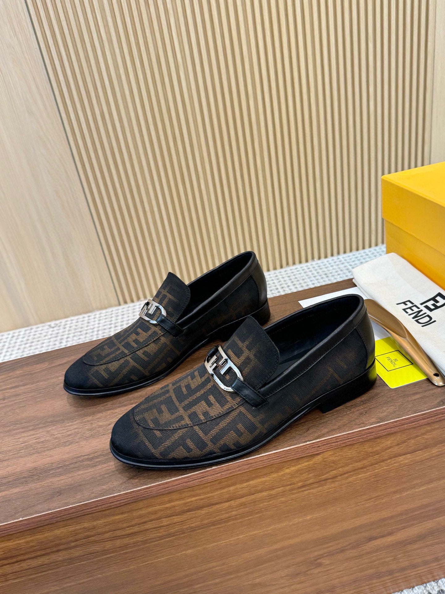 LuxluxHouse Best Quality Shoes Fendi