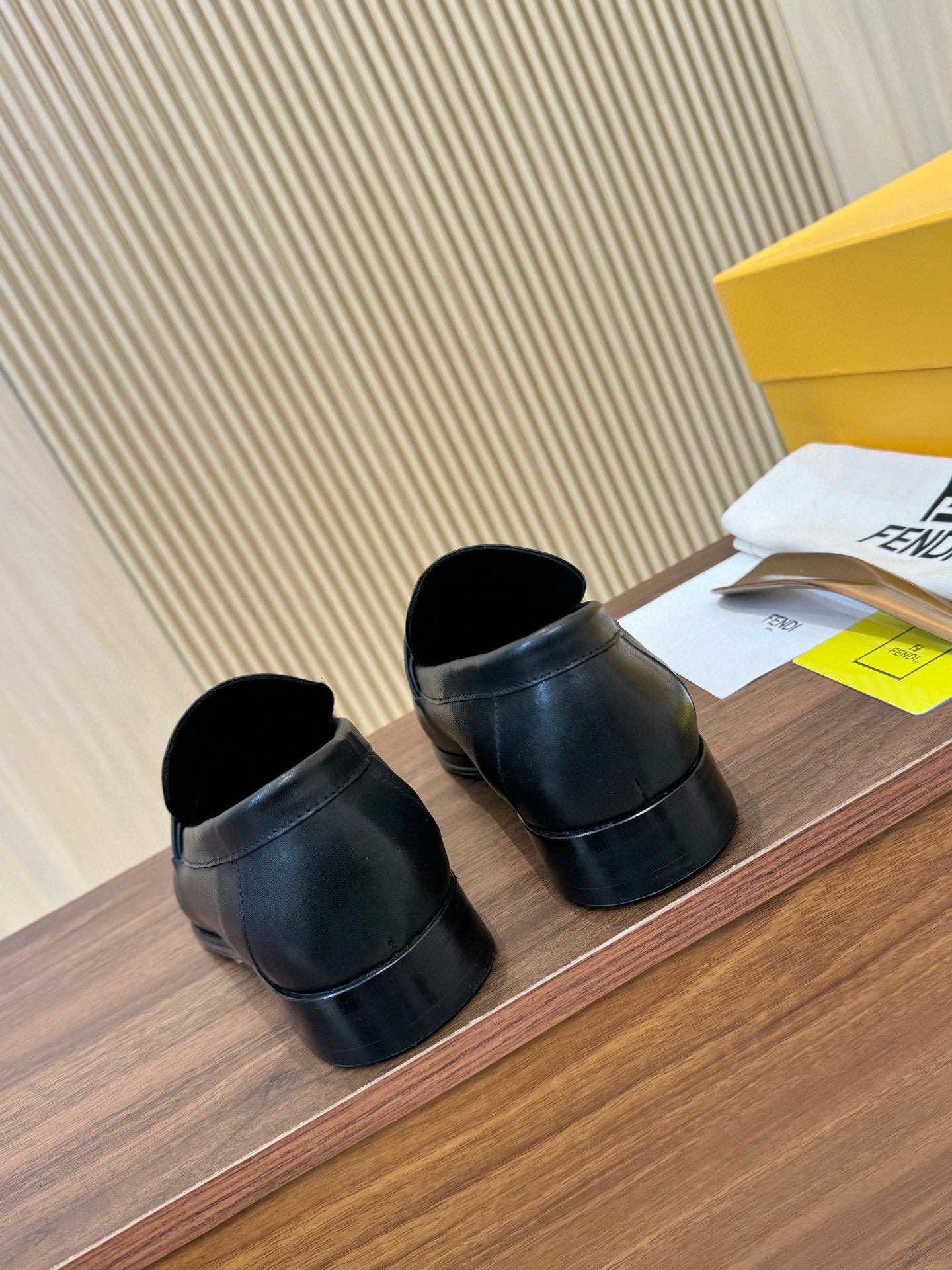 LuxluxHouse Best Quality Shoes Fendi