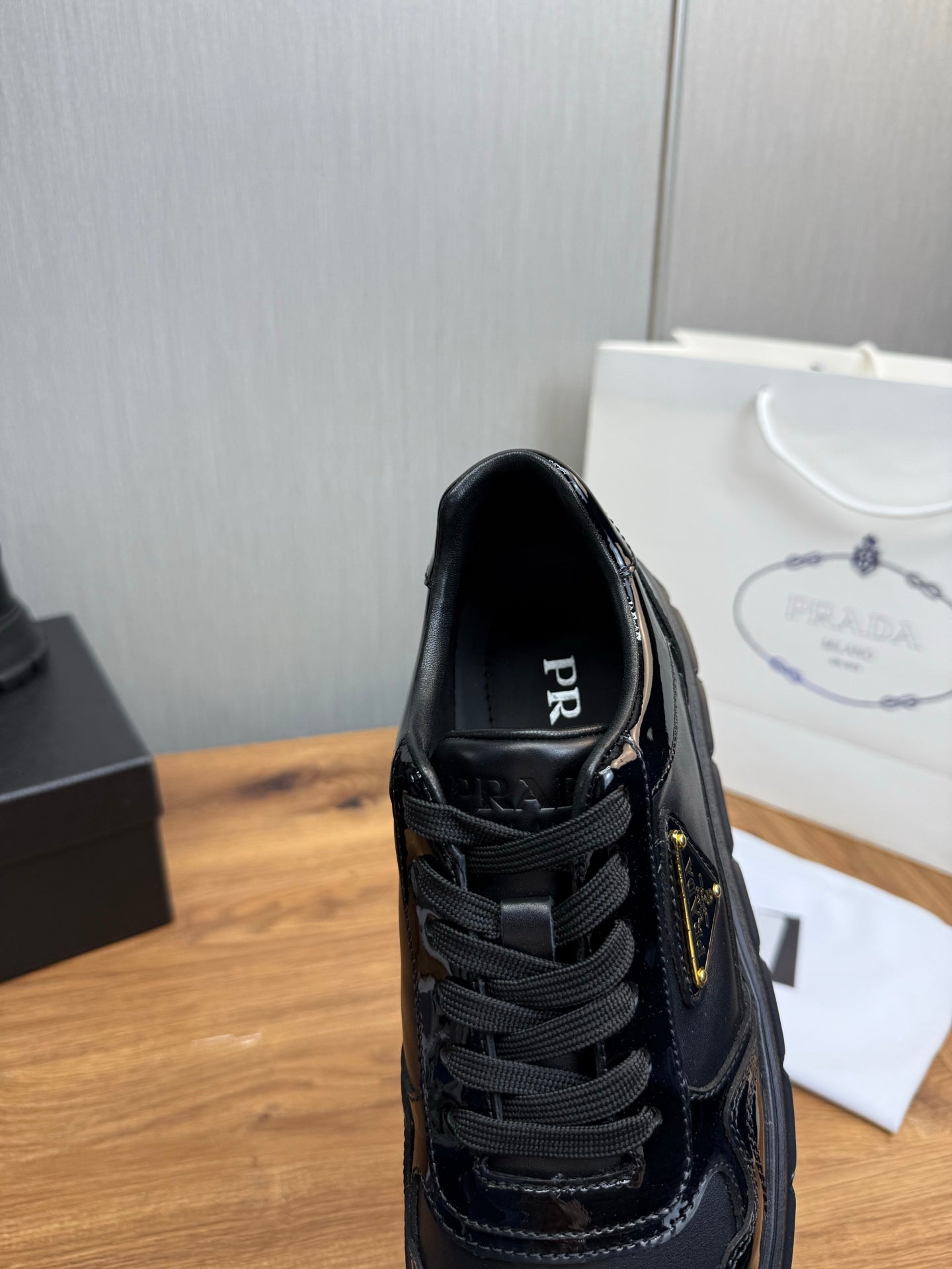 LuxluxHouse Best Quality Shoes Prada