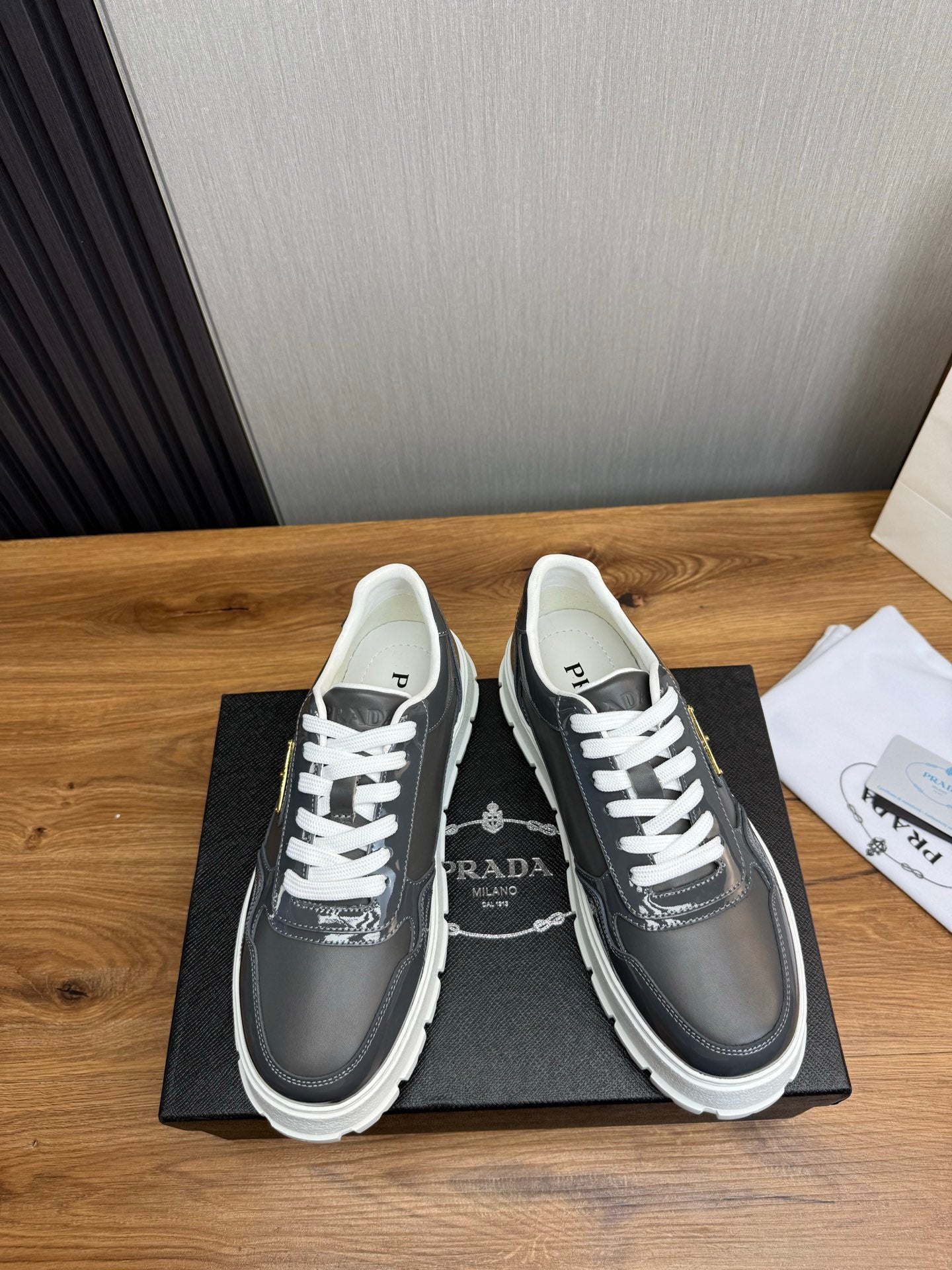 LuxluxHouse Best Quality Shoes Prada