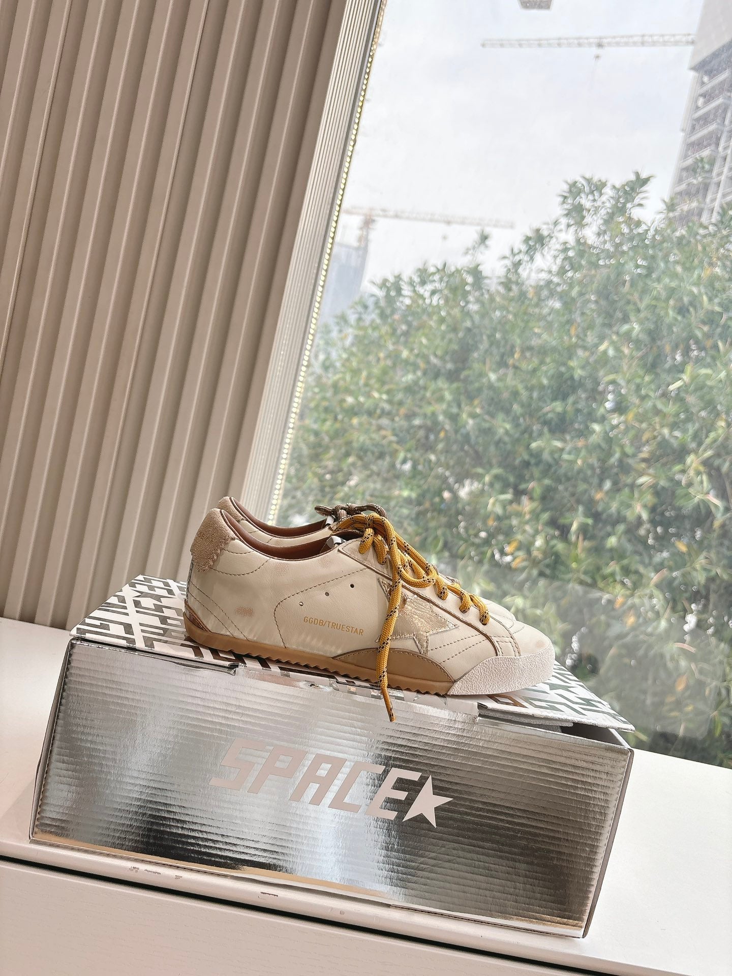 LuxluxHouse Best Quality Shoes Golden Goose
