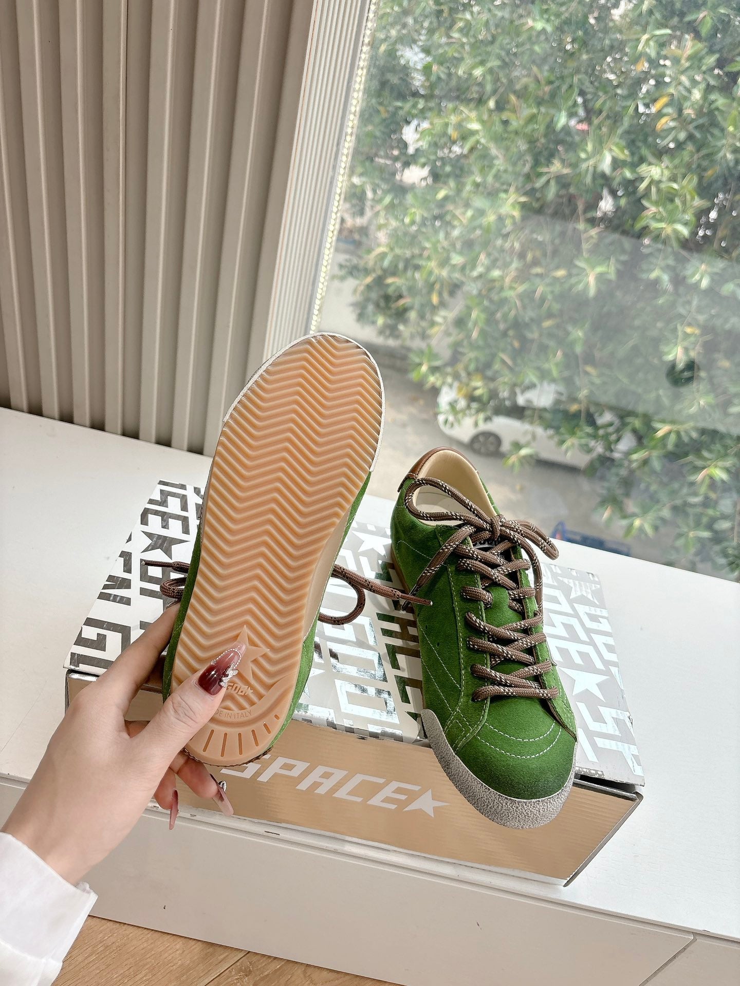 LuxluxHouse Best Quality Shoes Golden Goose