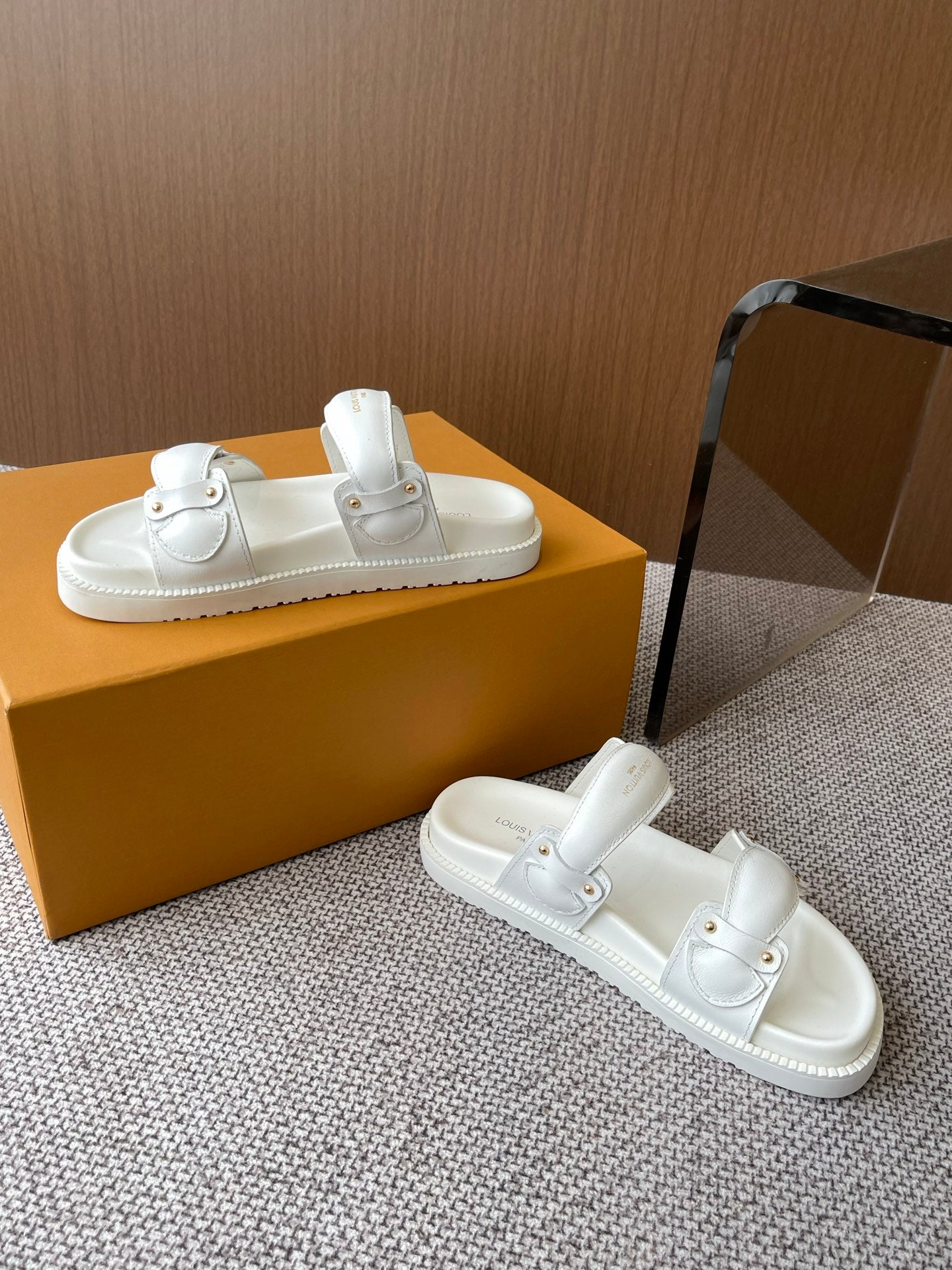 LuxluxHouse Best Quality Women Shoes Louis Vuitton