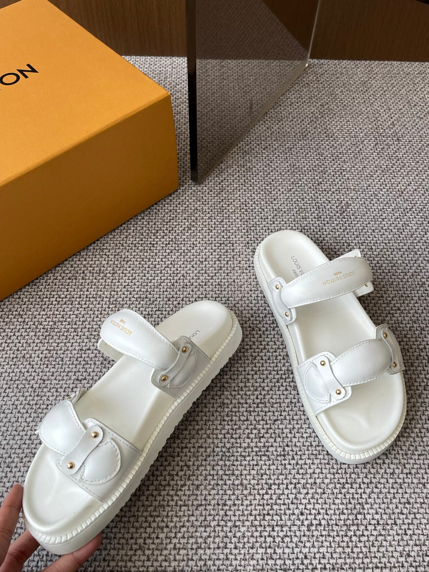 LuxluxHouse Best Quality Women Shoes Louis Vuitton