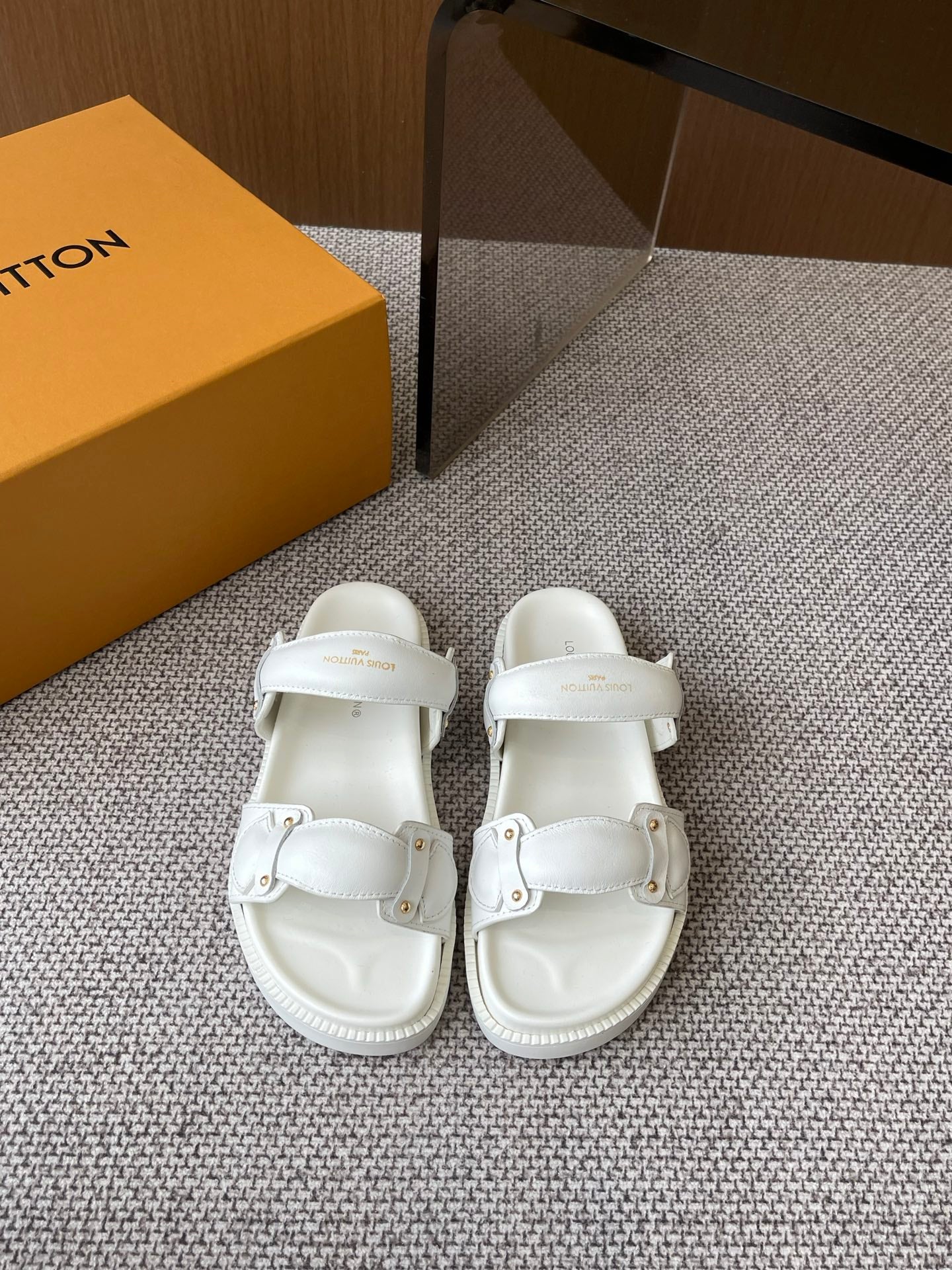 LuxluxHouse Best Quality Women Shoes Louis Vuitton